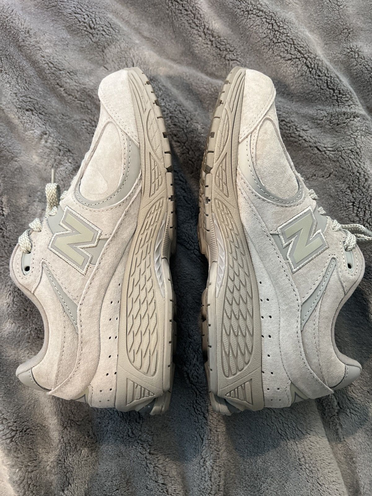 New Balance New balance 2002r - women’s 8, men’s 6.5 used Size US 8 / IT 38 - 5 Thumbnail