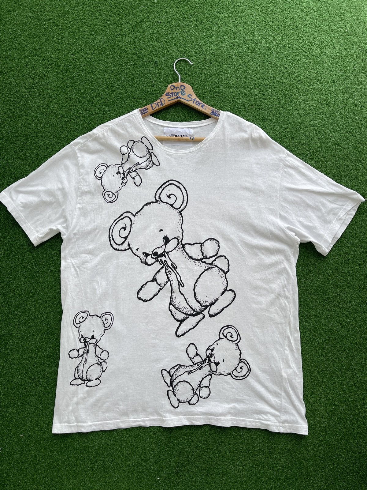 image of Vintage Ypt Humanforum Japan Streetwear Bear Punk Very in White, Men's (Size Large)