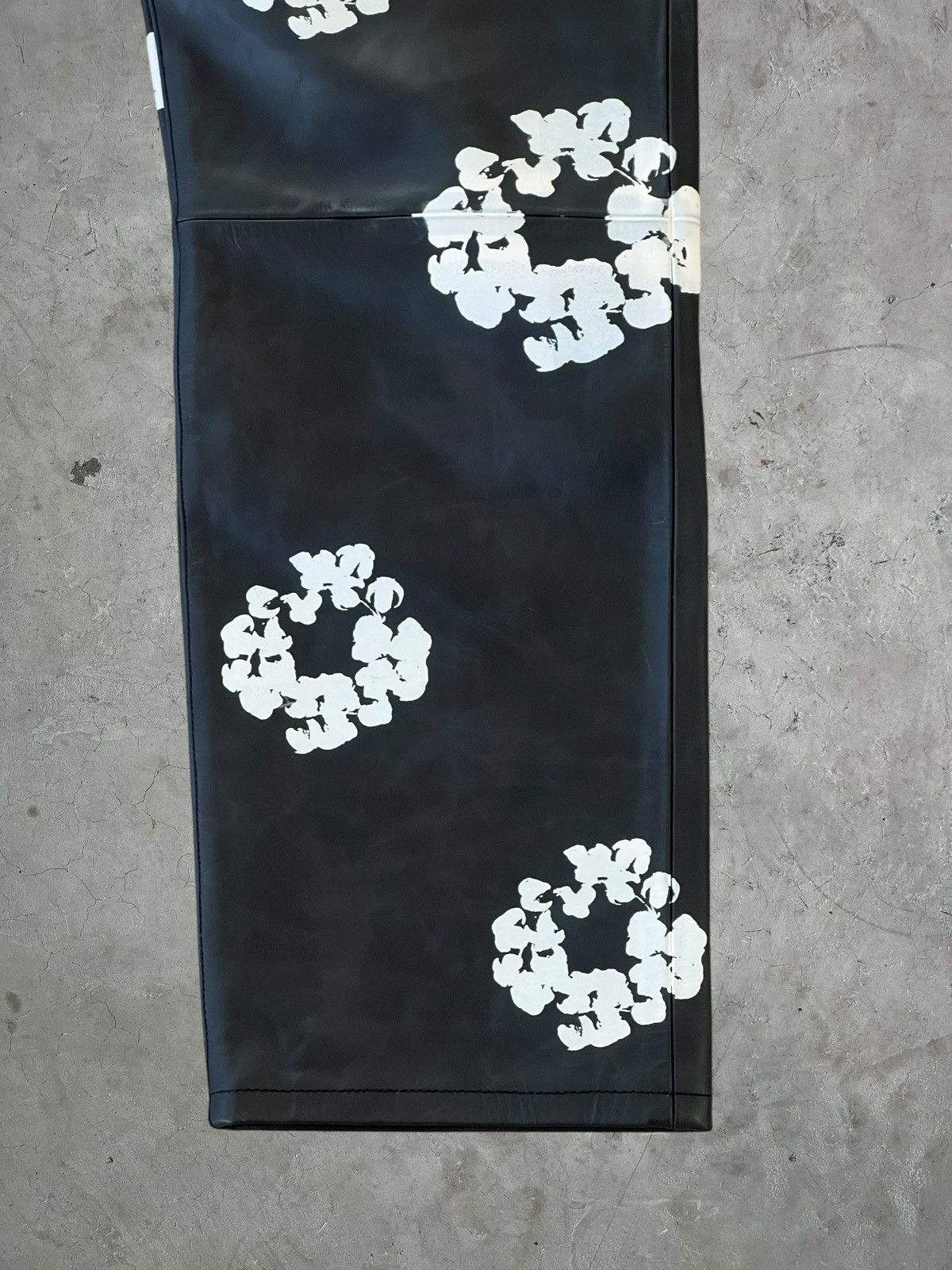 DENIM TEARS × Levi's Denim Tears Leather Levis Pants Size US 36 / EU 52 - 6 Thumbnail
