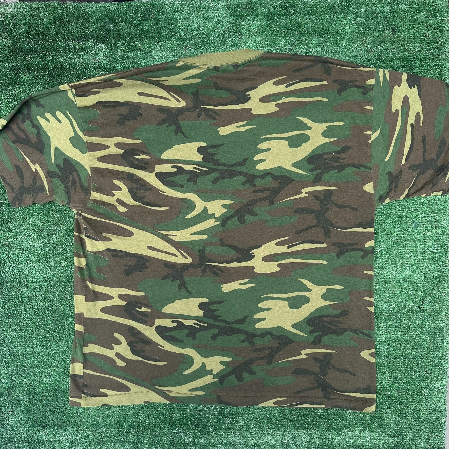 Vintage Vintage 80s Ranger M81 Woodland Camo T-Shirt Grunge Punk Sin Size US L / EU 52-54 / 3 - 5 Thumbnail