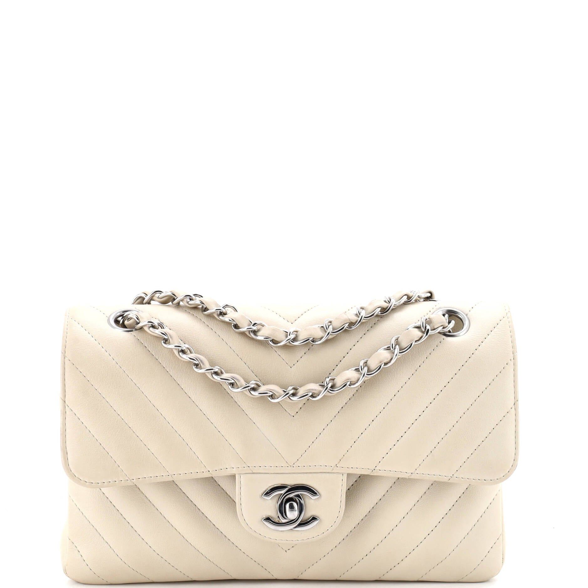 Chanel Classic Double Flap Bag Size ONE SIZE - 1 Thumbnail