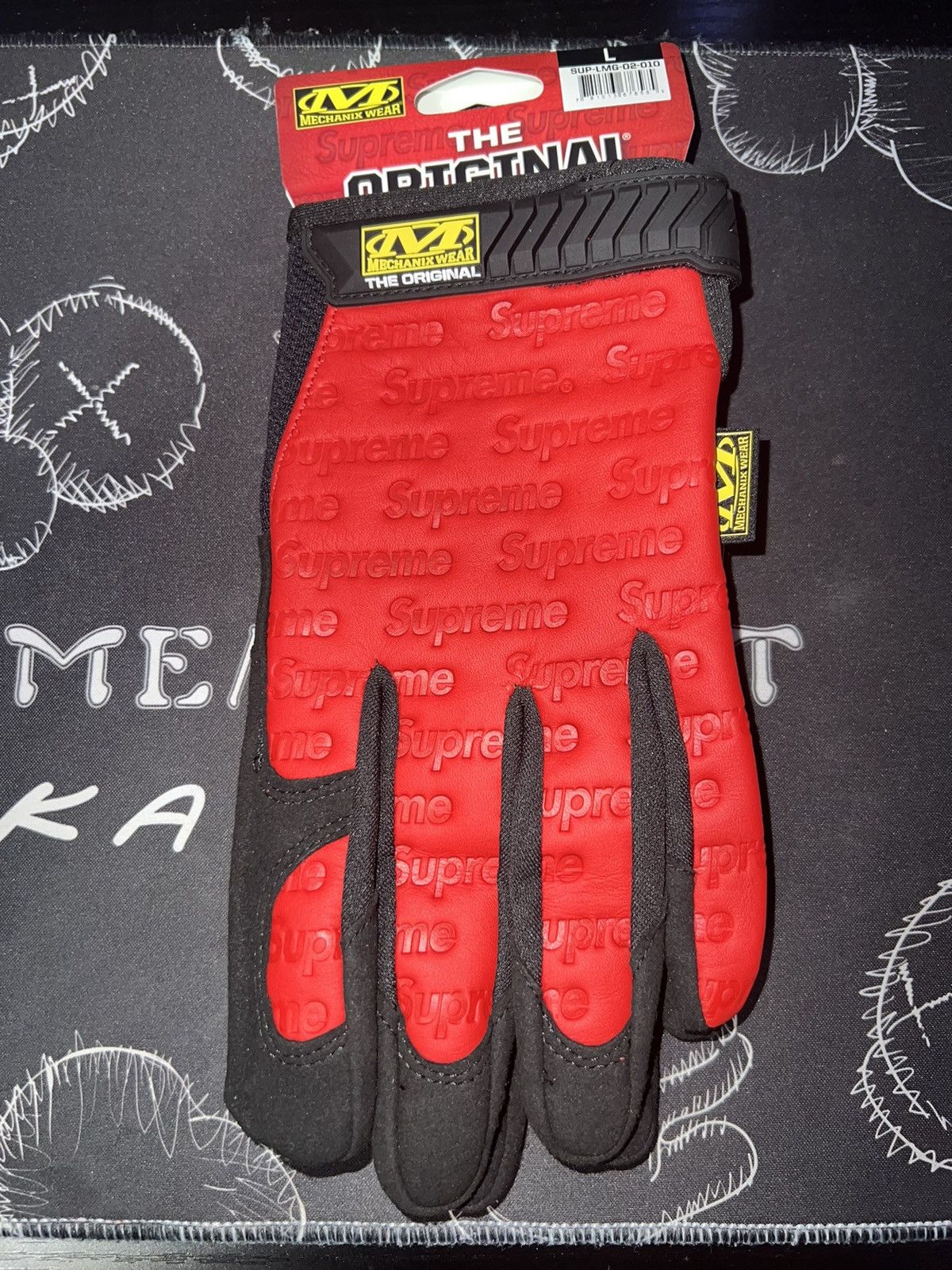 image of Supreme Mechanix Wear Leather Gloves in Black/Red, Men's