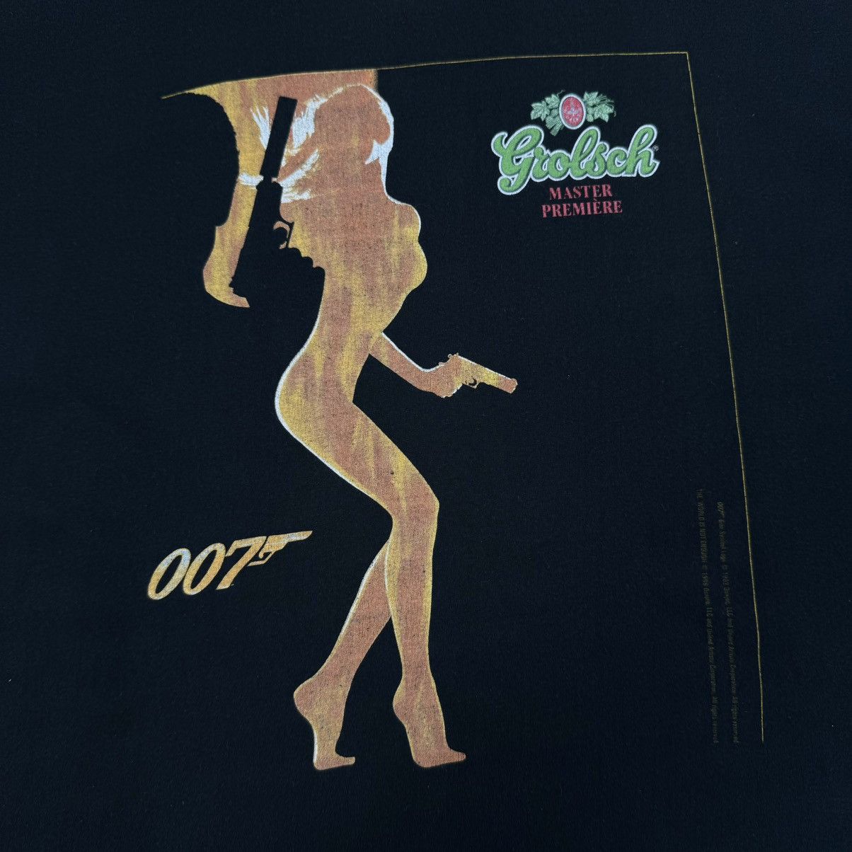 Vintage Vintage 007 James Bond The World Is Not Enough 90s T Shirt Size US XL / EU 56 / 4 - 5 Thumbnail