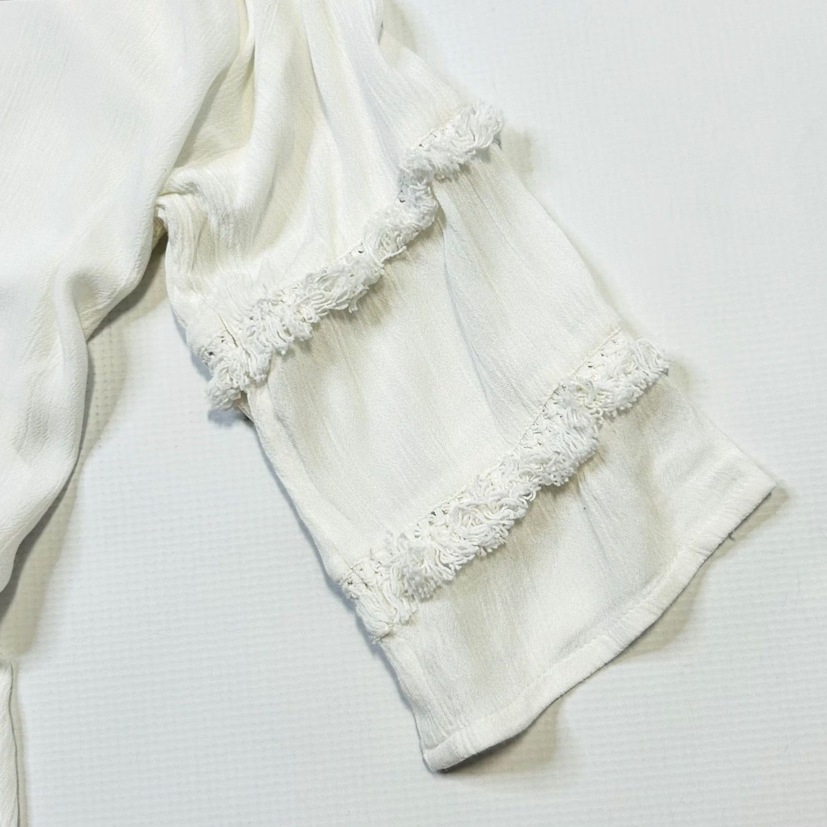 Vintage RD Style Womens Blouse Shirt Bell Sleeve V-Neck White Solid Hippie Boho Casual Top S Regular Size S / US 4 / IT 40 - 6 Thumbnail