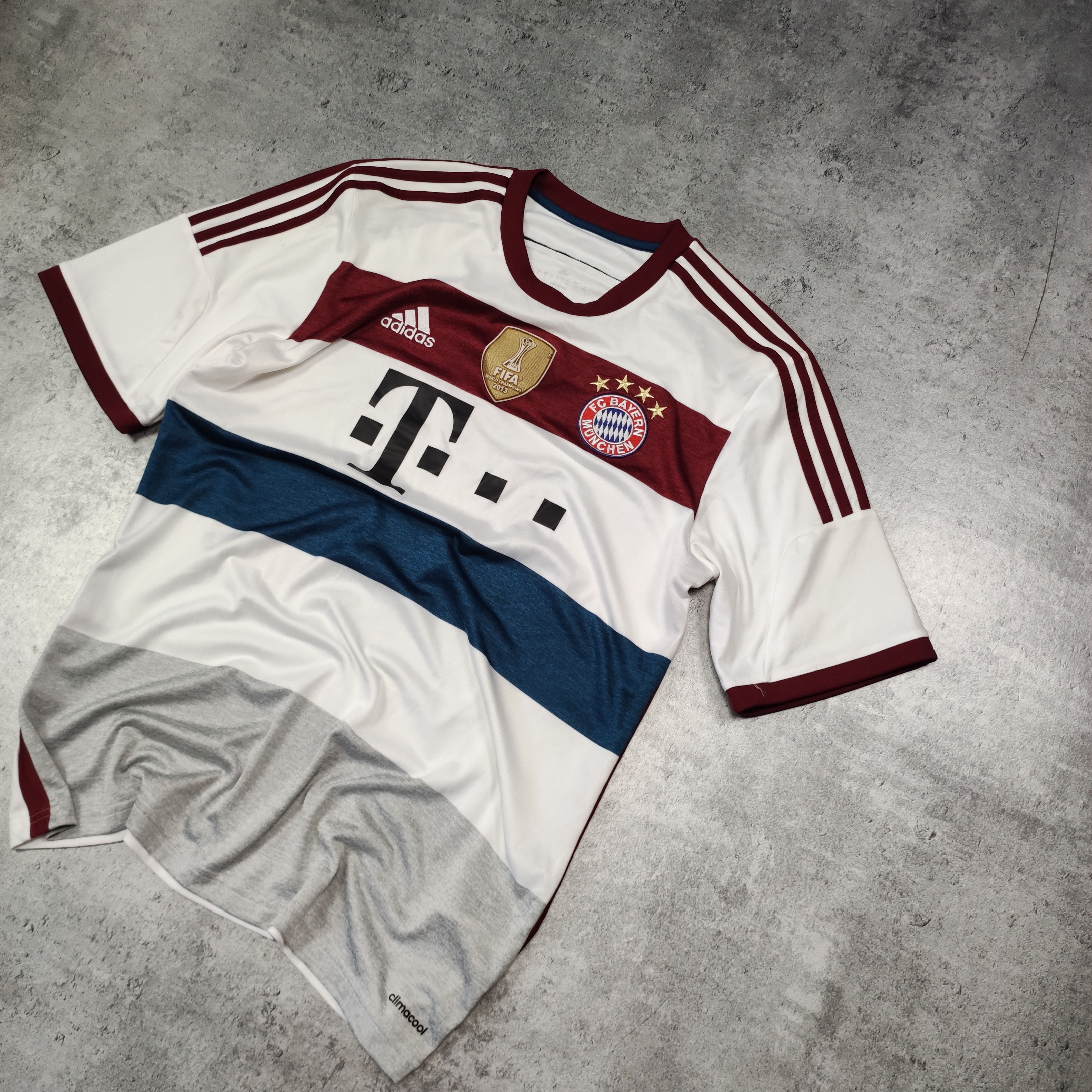 Adidas RARE Football Soccer Bayern Munich 2015 Away Adidas Jersey Size US L / EU 52-54 / 3 - 2 Thumbnail