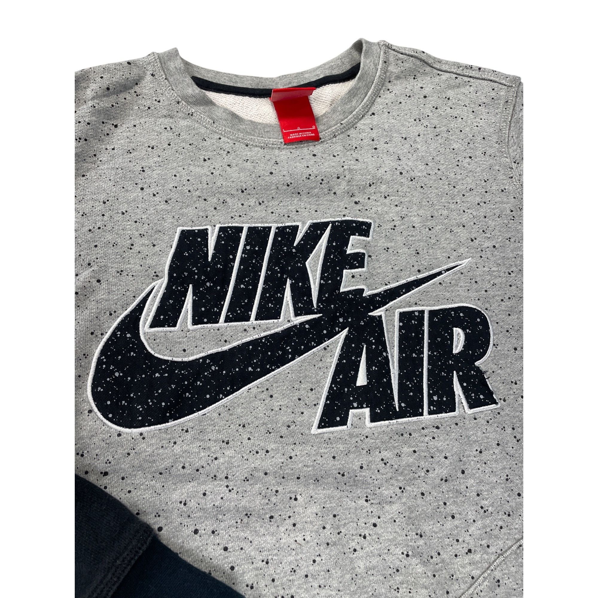 Nike Nike Air Youth mens gray black Pullover sweatshirt Size L SK Size US L / EU 52-54 / 3 - 3 Thumbnail
