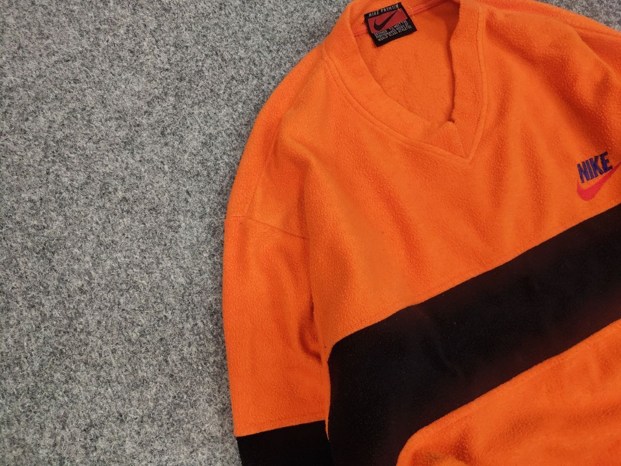 Nike Rare Vintage 80's Nike Logo Premier Orange Pullover Fleece Size US L / EU 52-54 / 3 - 8 Thumbnail