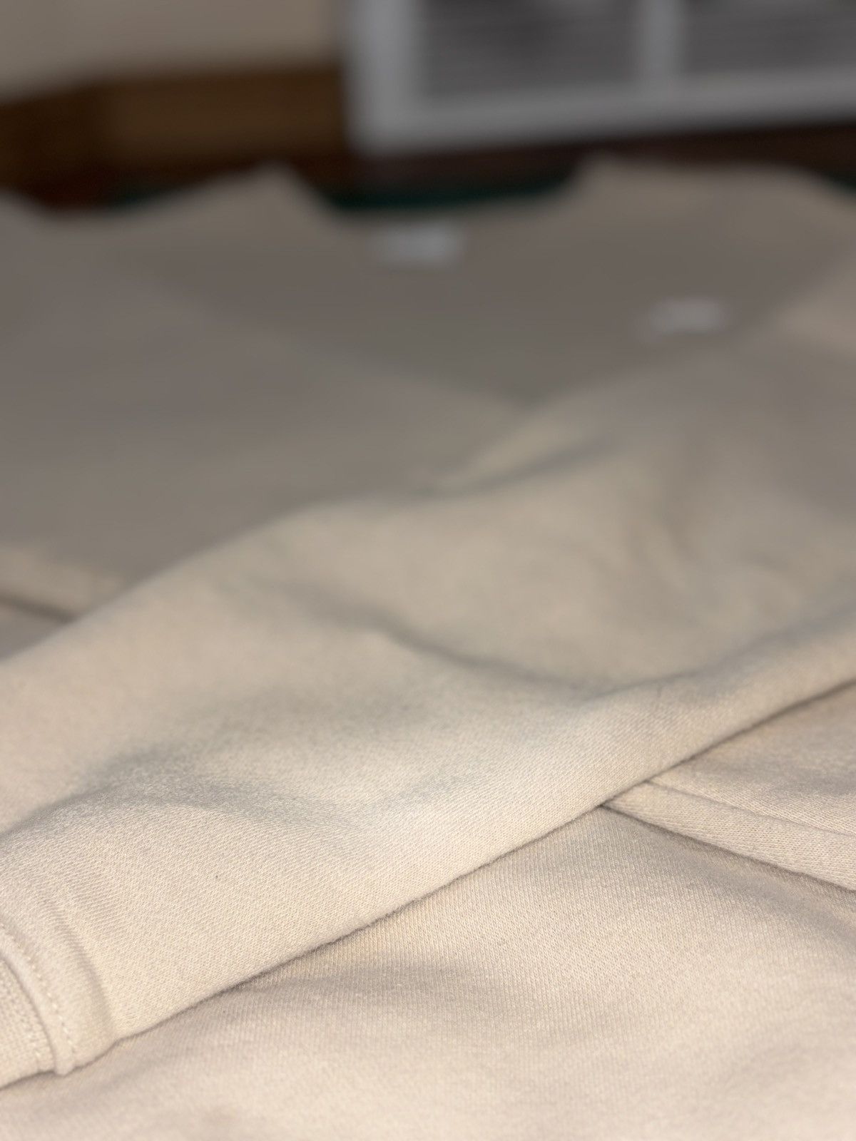 Nike Nike Sportswear Club beige crewneck Size US M / EU 48-50 / 2 - 3 Thumbnail
