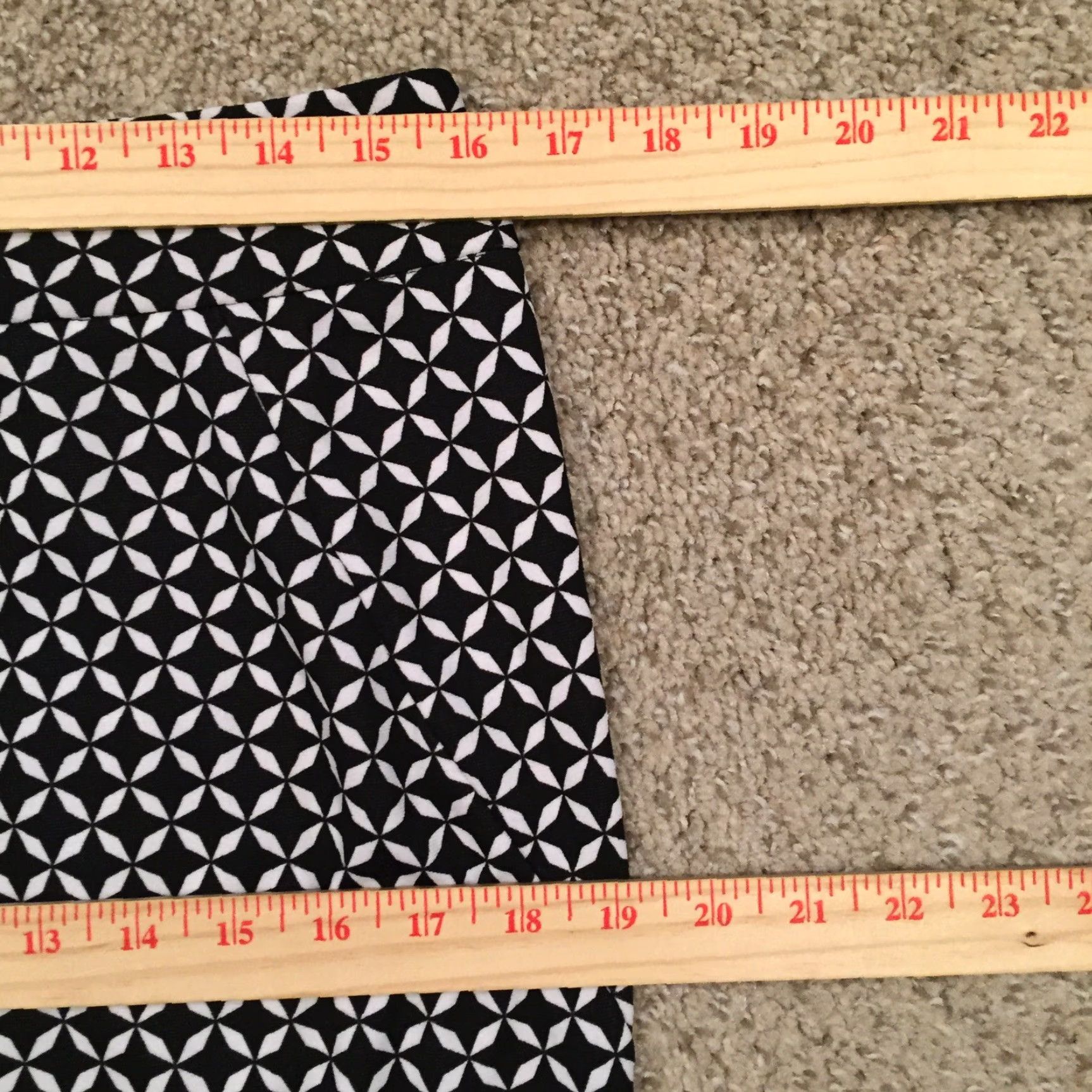 Vintage Premise Skirt Women's Skirt Knee Length Pencil Geometric Black 10 Slit Size 32" / US 10 / IT 46 - 3 Thumbnail
