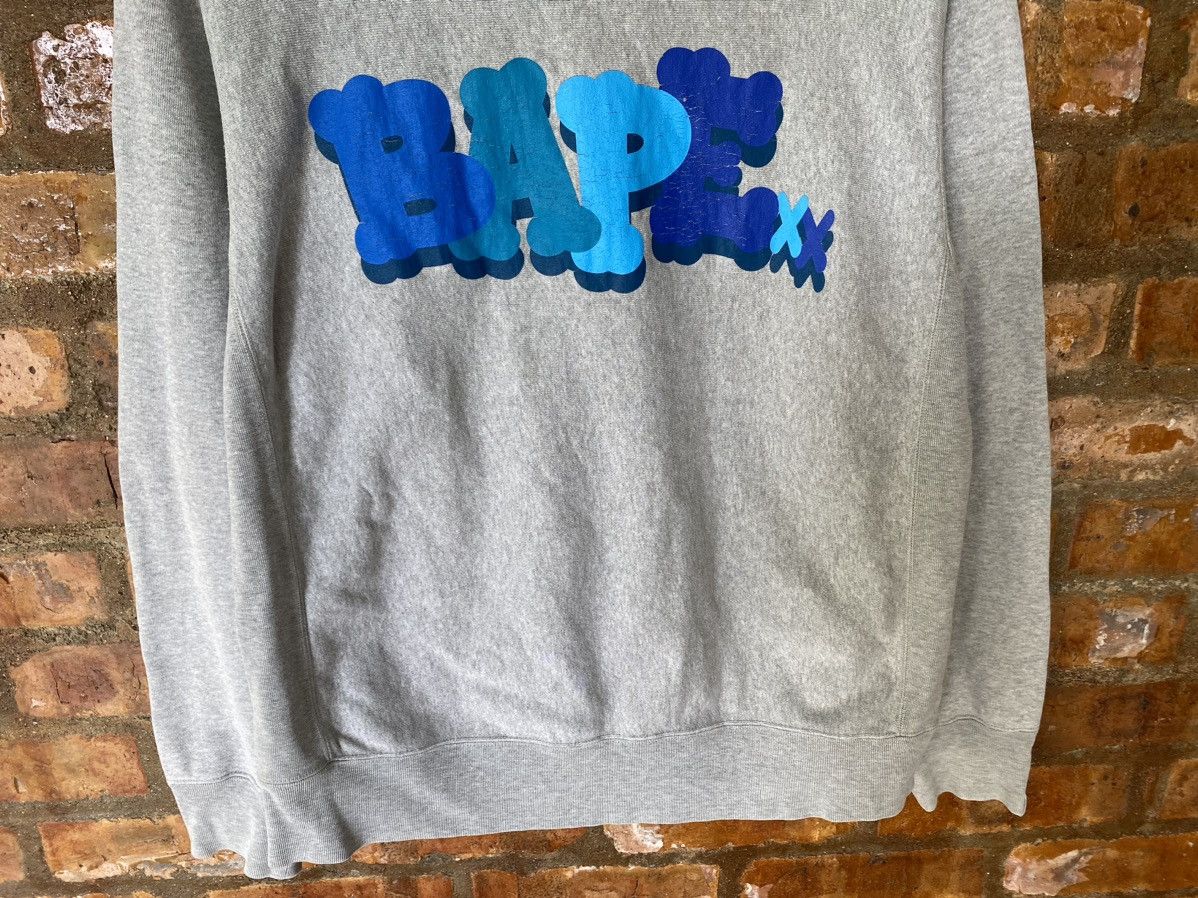Bape × Kaws SS05 Bape x Kaws Crewneck Size US M / EU 48-50 / 2 - 5 Thumbnail