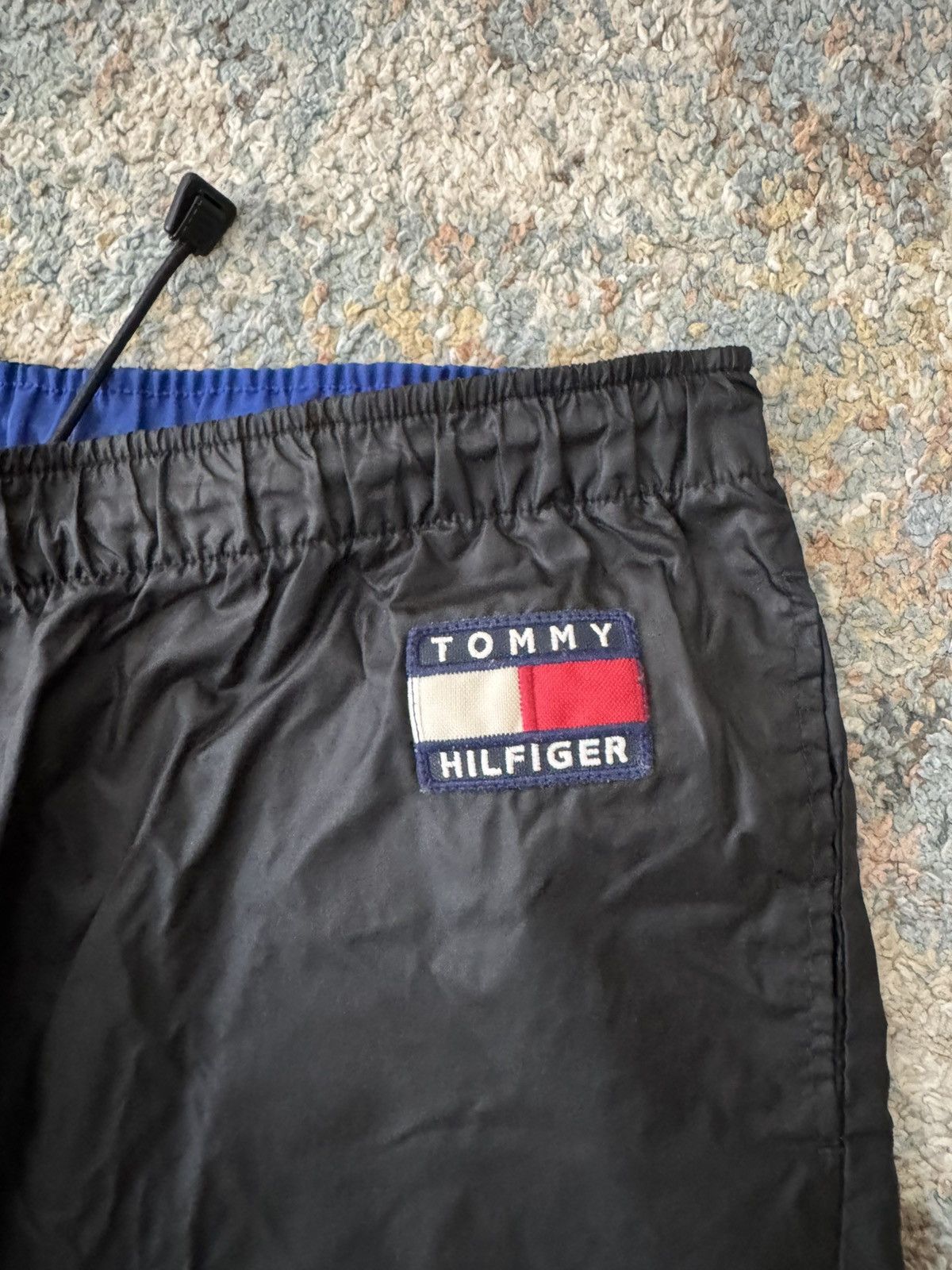 Vintage VTG 90s Tommy Hilfiger Track Pants 32 Large Black Size US 32 / EU 48 - 4 Thumbnail