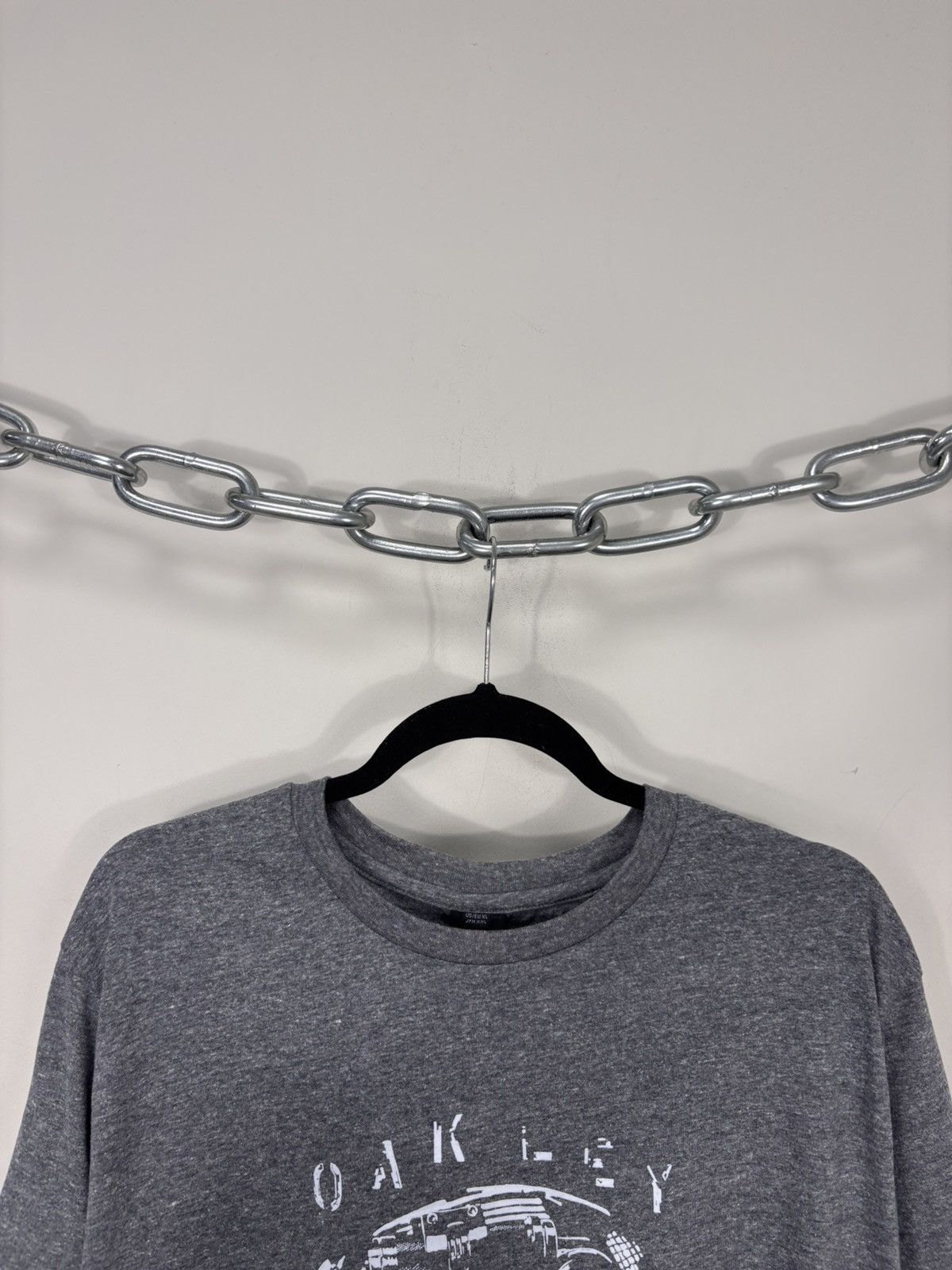 Oakley Oakley Military Channel NWT Men’s Athletic Heather Grey Tee Size US XL / EU 56 / 4 - 4 Thumbnail