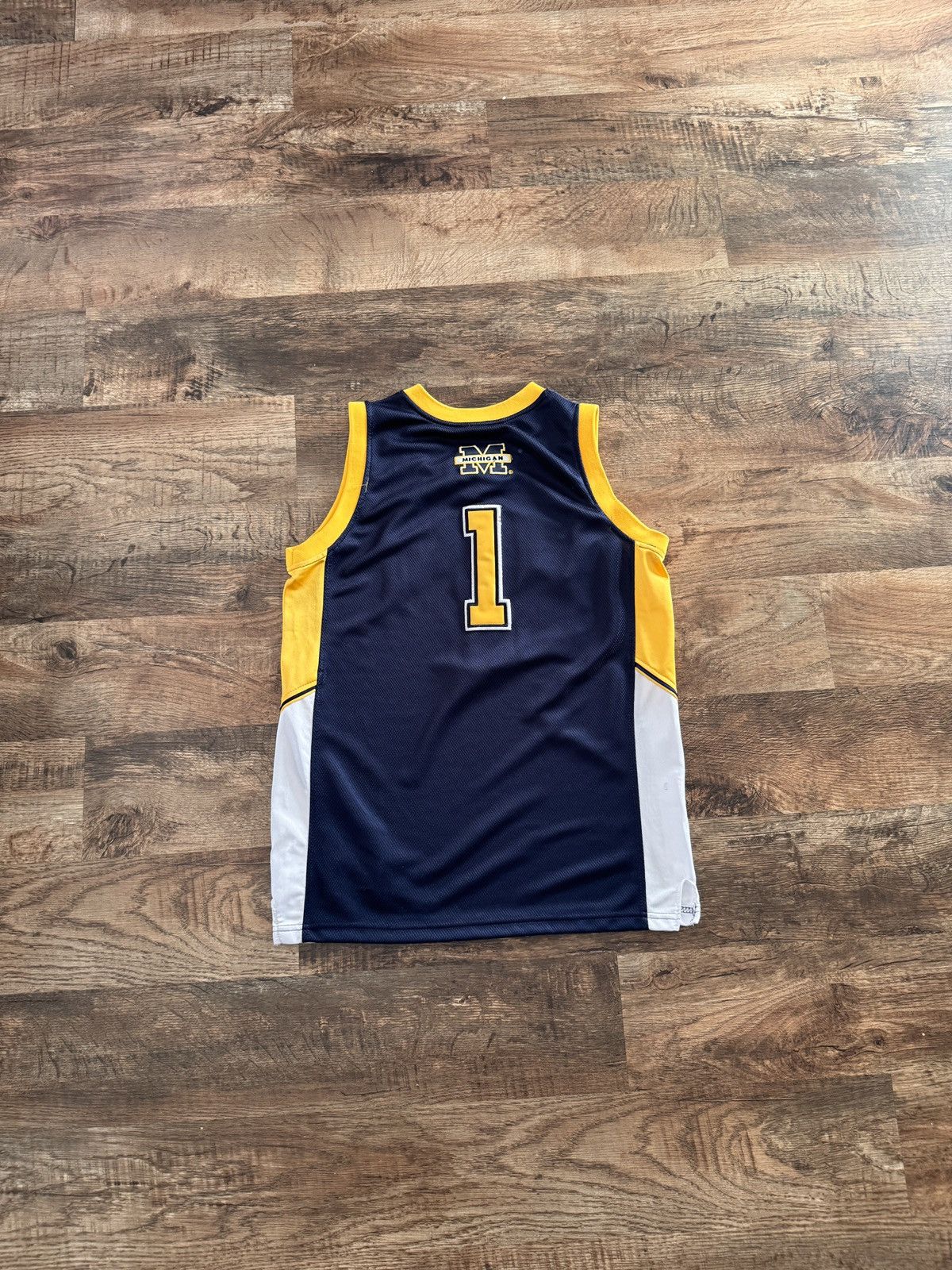 Colosseum Athletics Michigan Jersey Size US L / EU 52-54 / 3 - 3 Thumbnail