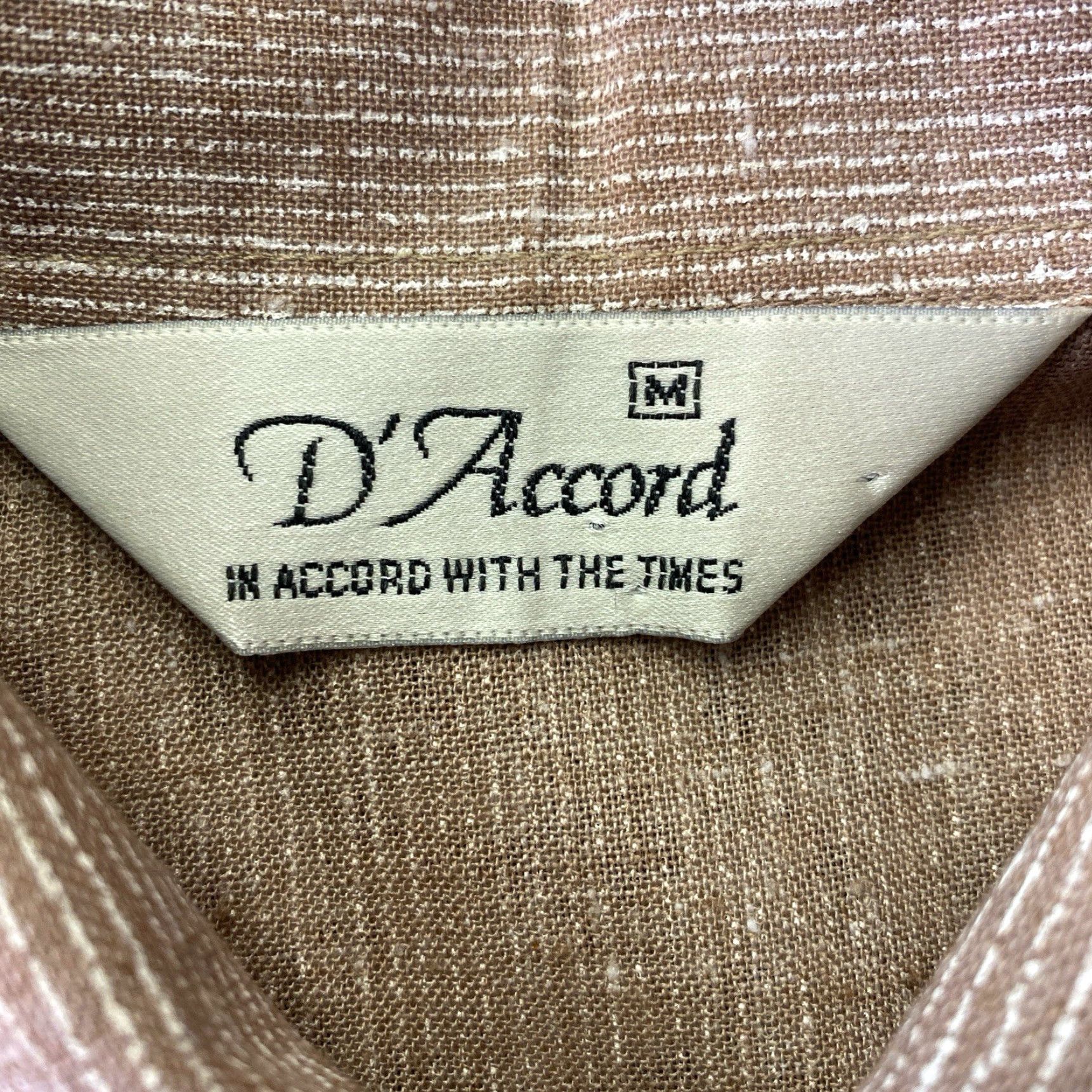 Vintage VINTAGE D'Accord Shirt Short Sleeve Geometric Design Browns Men's M Size US M / EU 48-50 / 2 - 3 Thumbnail