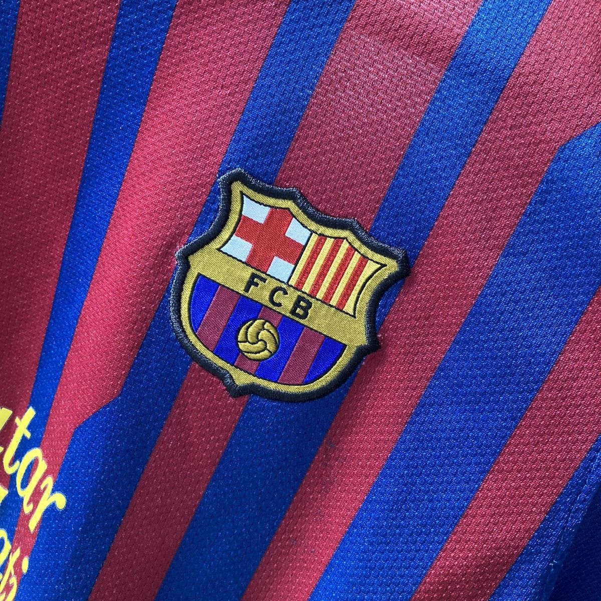 Nike Barcelona 2016 Nike Jersey Blokcore Style Soccer Spain Y2k Size US S / EU 44-46 / 1 - 3 Thumbnail