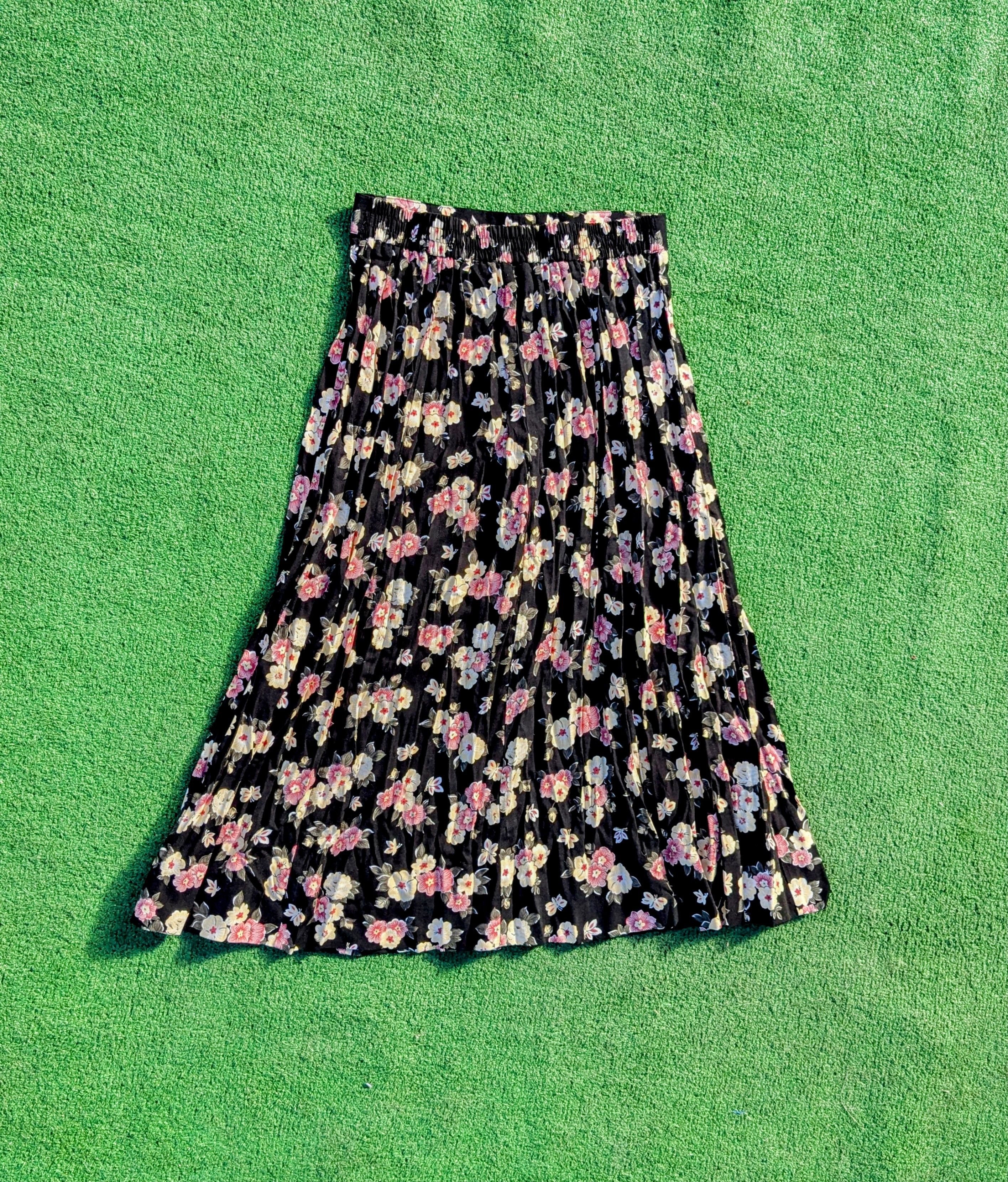 Designer Sag Harbor Black Floral Button Down Maxi Skirt Elastic Waist Size 26" / US 2 / IT 38 - 5 Thumbnail
