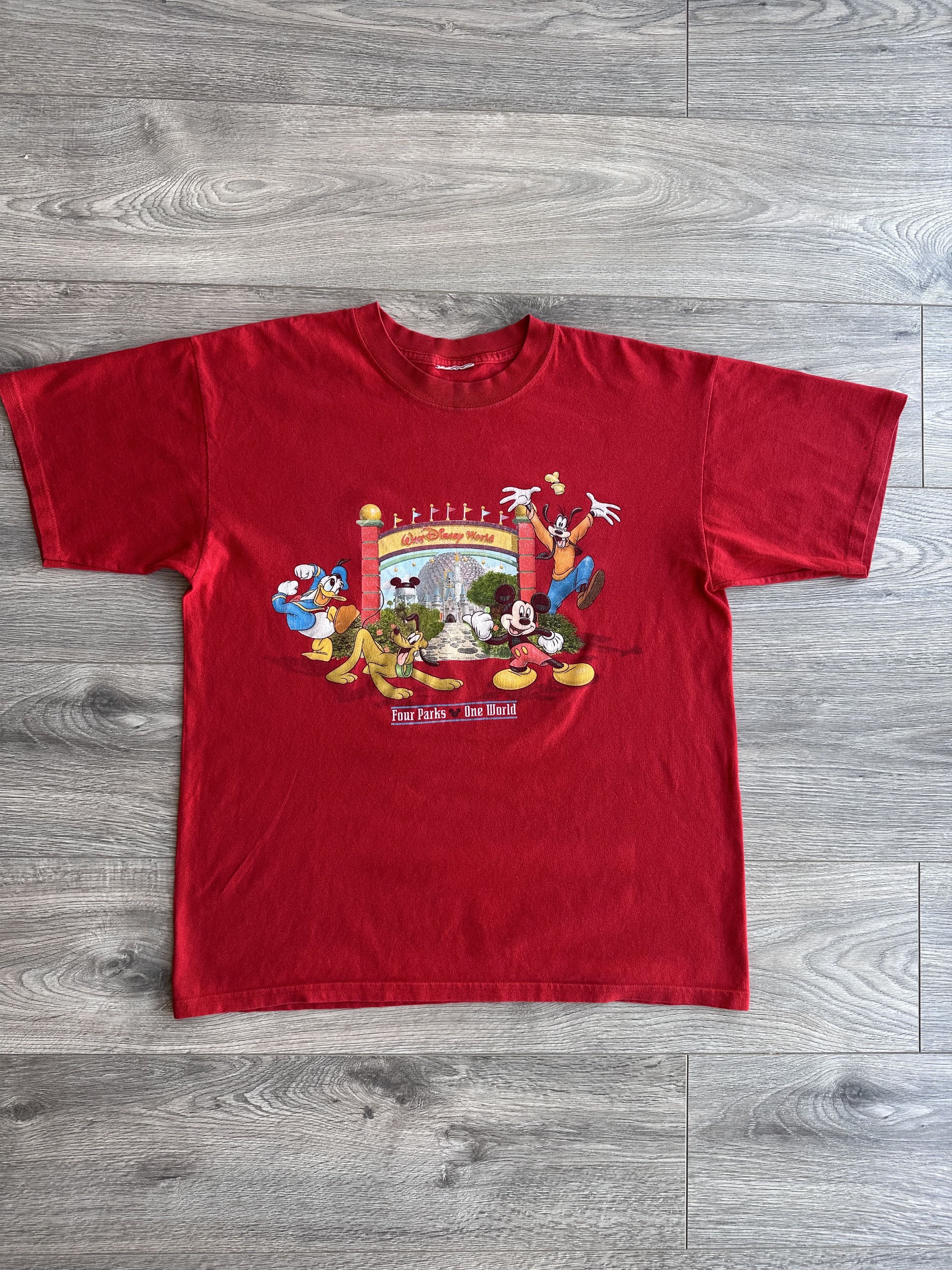 Disney Disney vintage t shirt Size US L / EU 52-54 / 3 - 1 Thumbnail