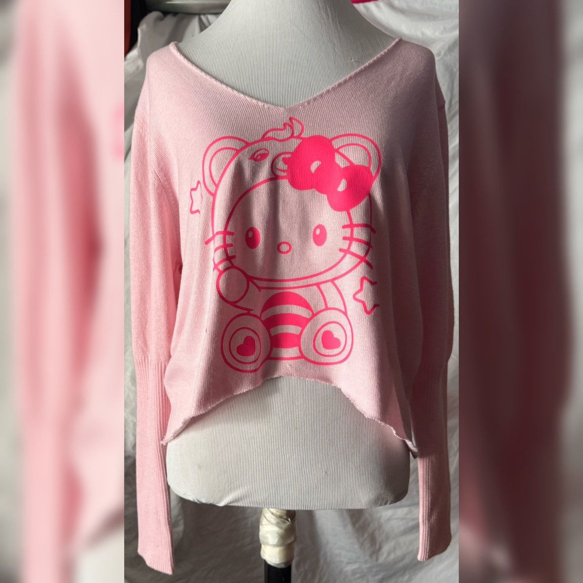 Vintage Carebear X Kitty, Vintage Oversized Cashmere Sweater Size ONE SIZE - 11 Thumbnail