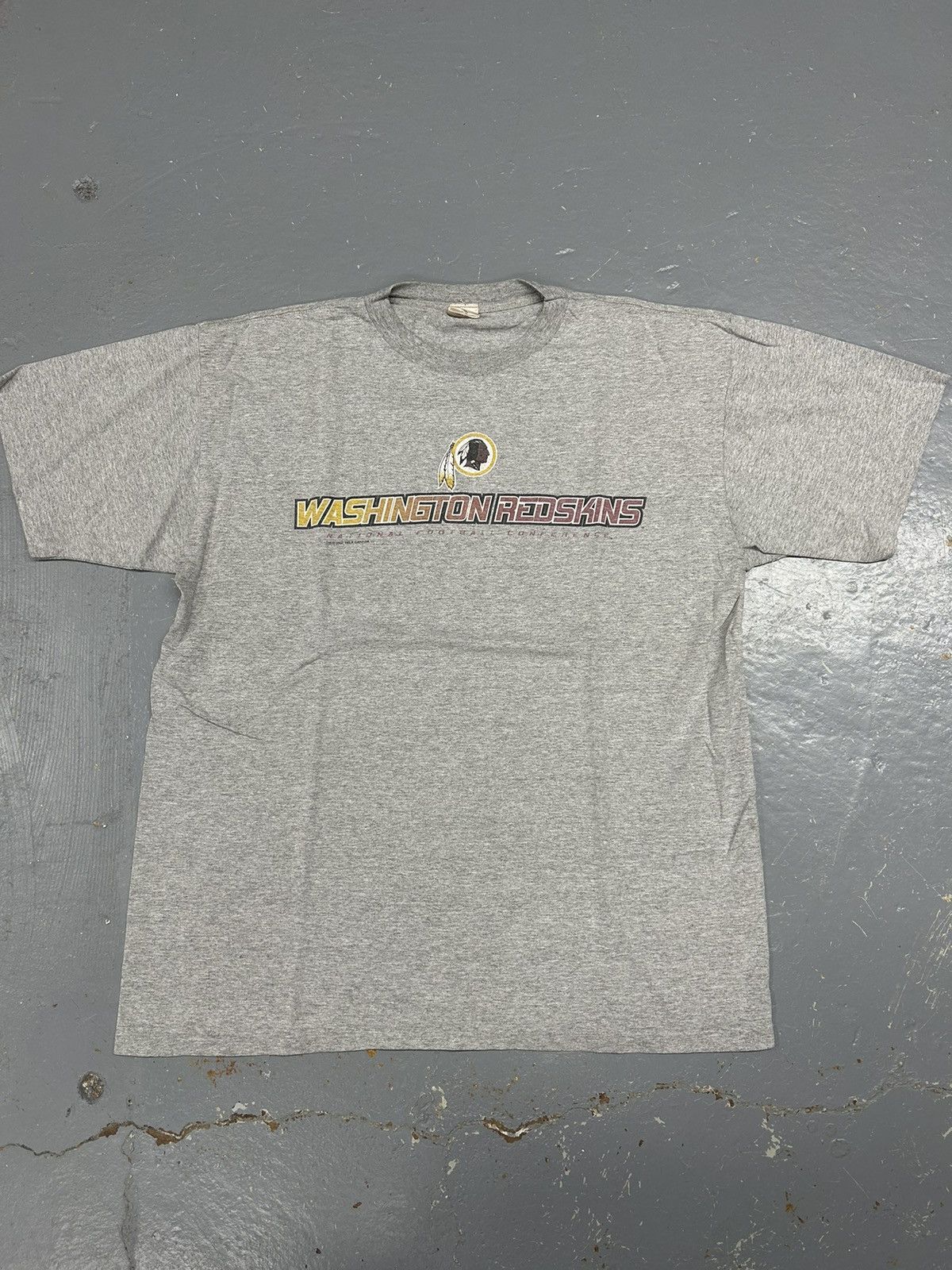 NFL × Puma × Vintage Crazy Vintage Y2K Essential Washington Redskins NFL T-Shirt Size US XL / EU 56 / 4 - 1 Thumbnail