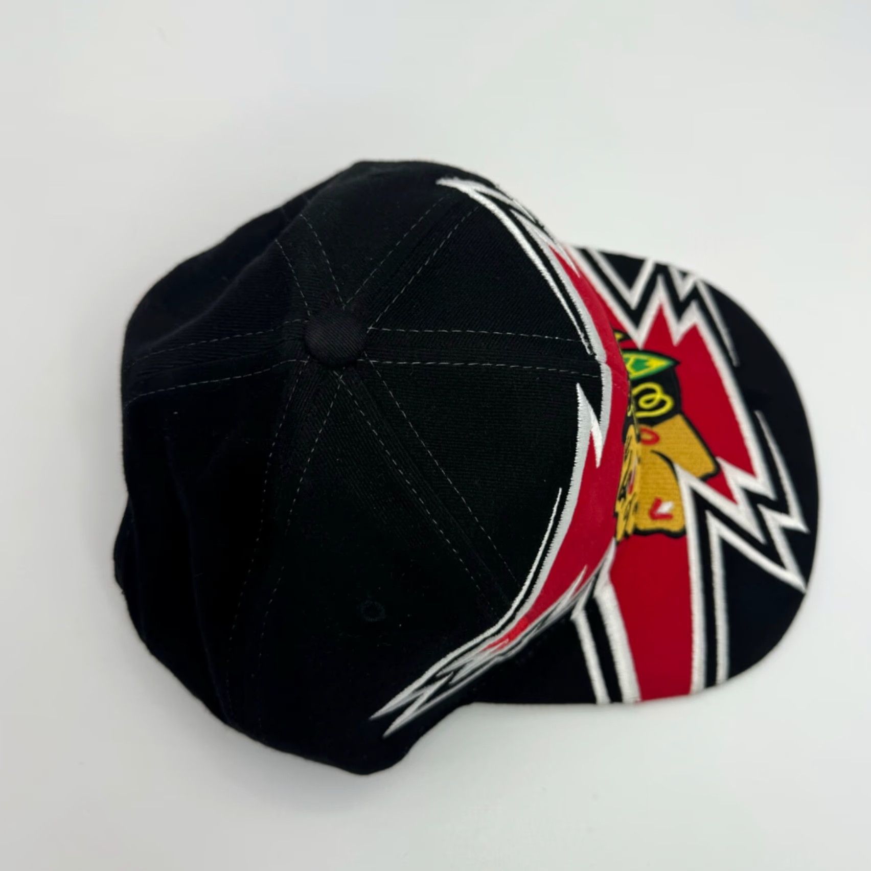 American Needle VINTAGE American Needle Chicago Blackhawks Snapback Hat Adjustable Black 90s NHL Retro Size ONE SIZE - 5 Thumbnail
