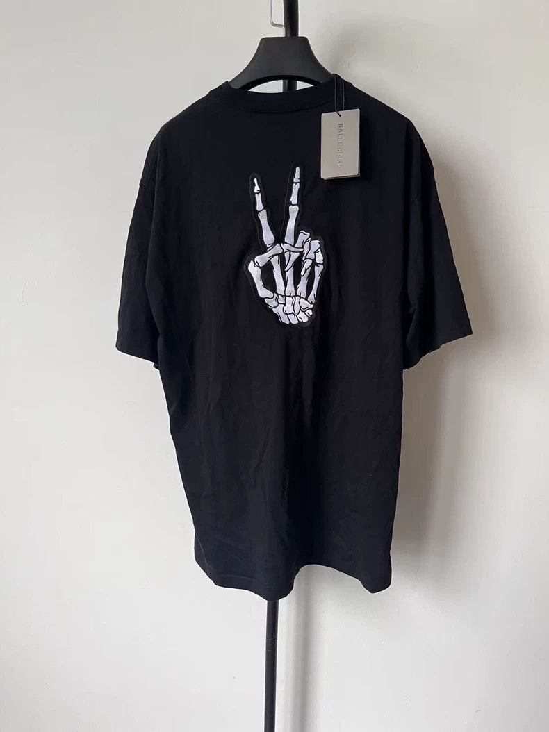 Balenciaga Balenciaga Melting Smiley Face Printed Casual Short Sleeve Size US S / EU 44-46 / 1 - 2 Thumbnail