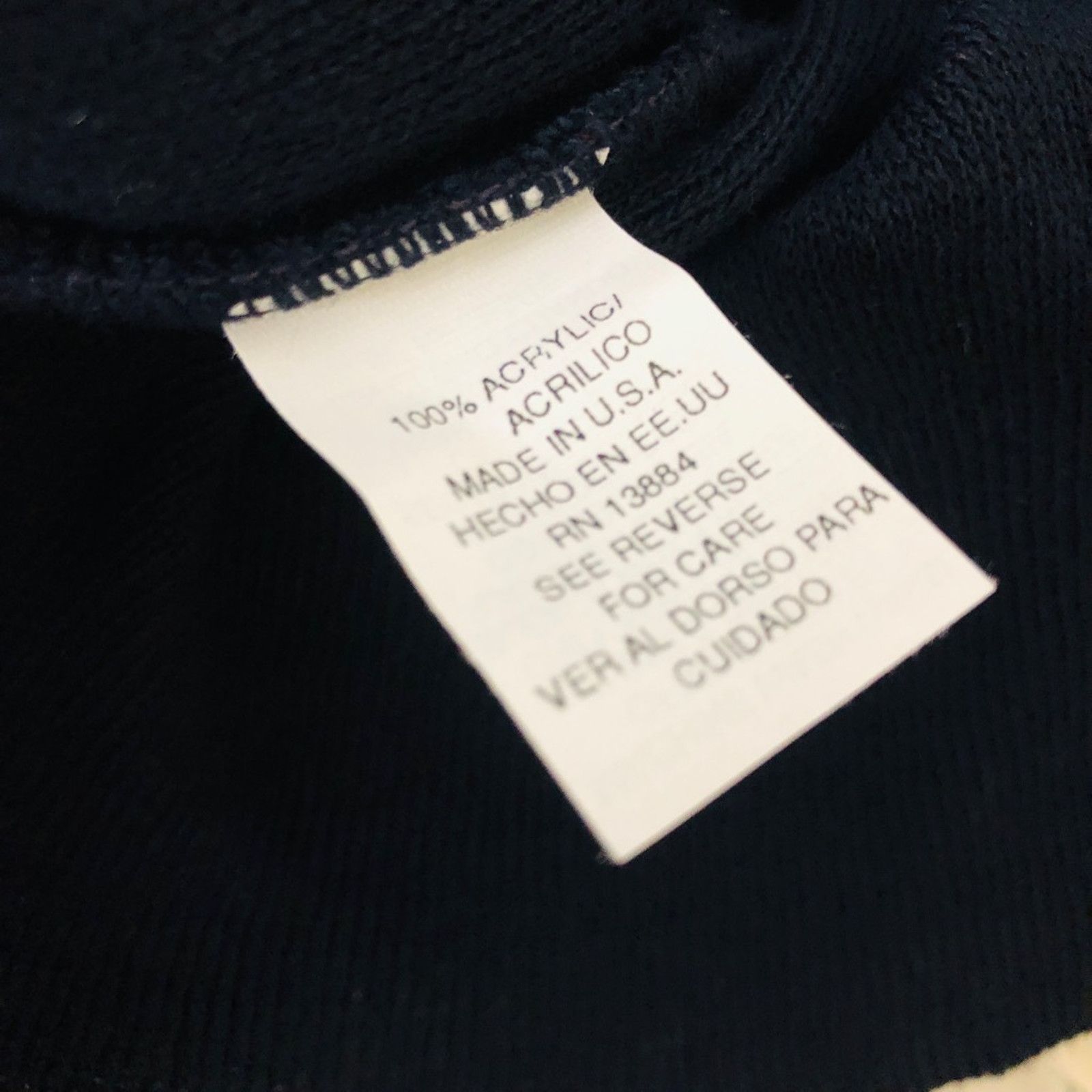 Izod Izod Vintage Pullover Sweater Crest Navy Blue V Neck L USA Size US L / EU 52-54 / 3 - 8 Thumbnail