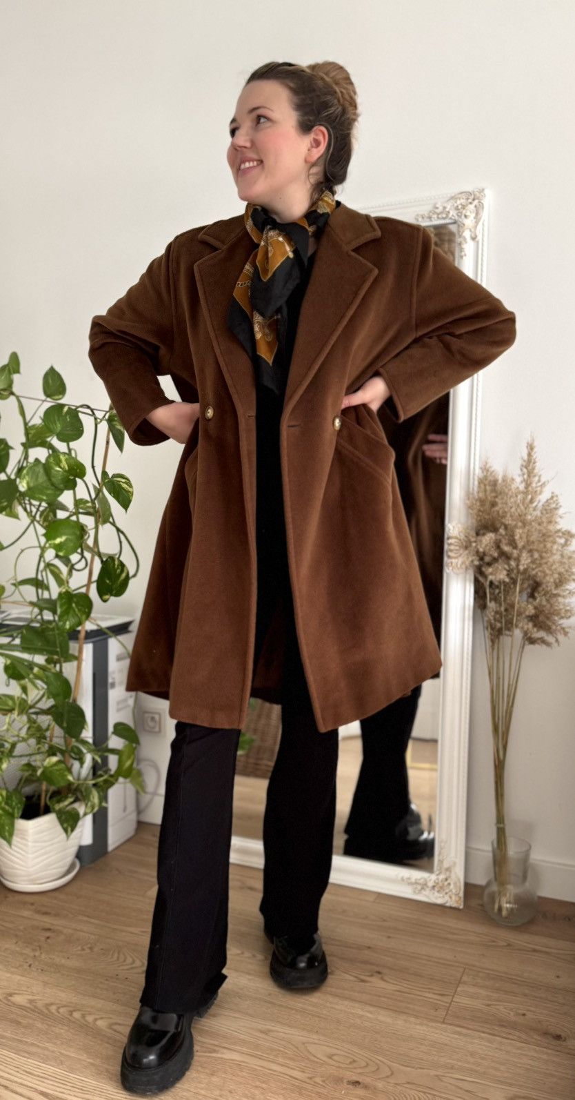 Max Mara Max Mara Brown Vintage Wool Coat Classic 40 L 8 Size L / US 10 / IT 46 - 1 Thumbnail