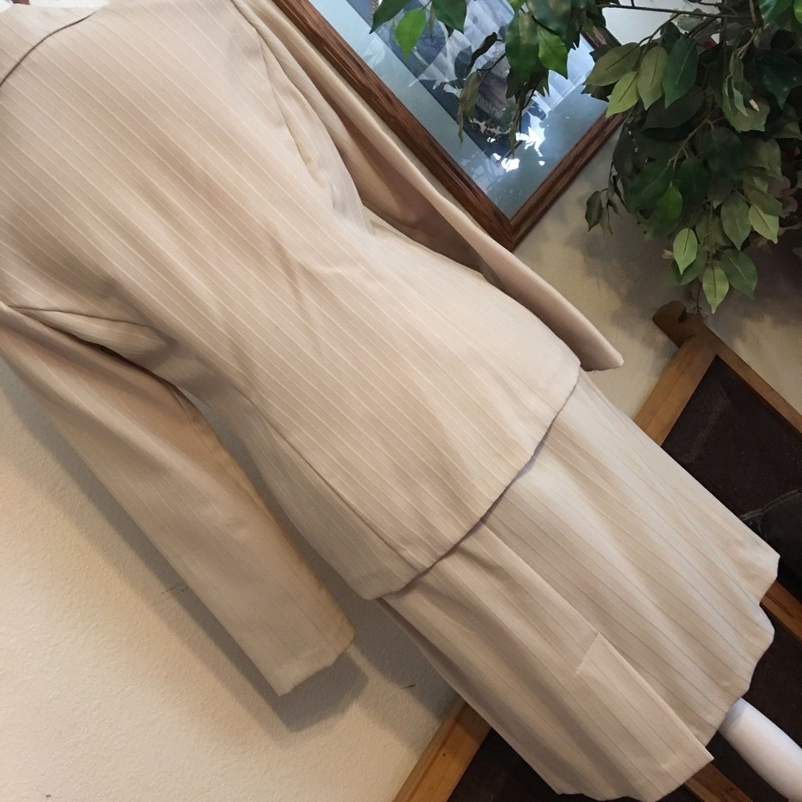 Vintage Lew Magram tan professional career skirt suit 6 Size M / US 6-8 / IT 42-44 - 2 Thumbnail