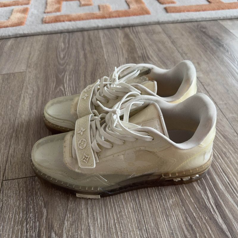 Louis Vuitton Louis Vuitton Trainer Transparent Logo Fashion Sneakers 0079 Size US 8.5 / EU 41-42 - 1 Thumbnail
