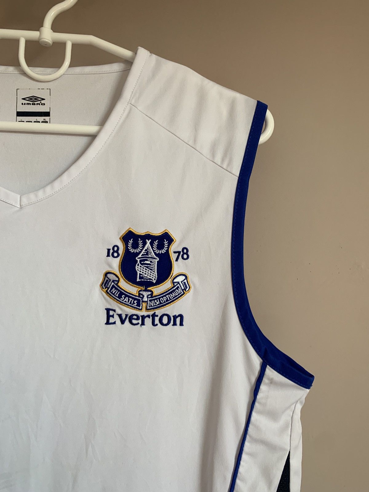 Umbro Everton Training Football Vest Shirt Umbro Jersey Soccer L Size US L / EU 52-54 / 3 - 3 Thumbnail