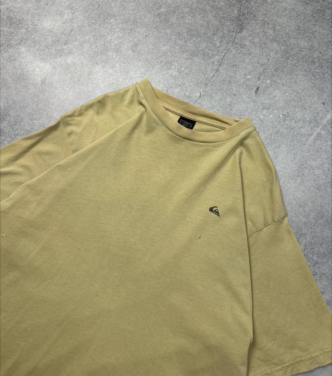 Quiksilver Vintage Quiksilver T-Shirt, Size L – Classic Surfwear Tee Size US L / EU 52-54 / 3 - 2 Thumbnail