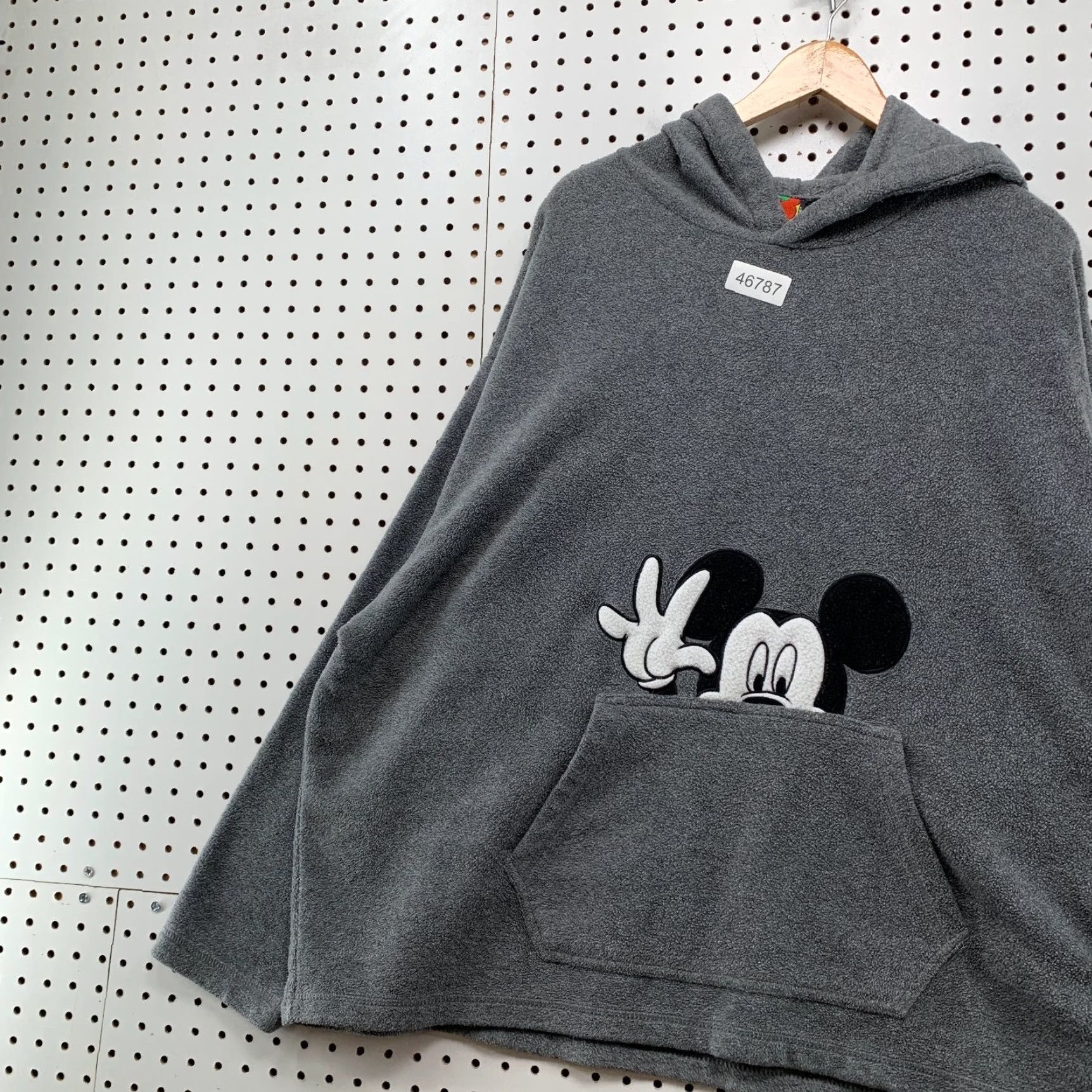 Mickey Unlimited Vintage Mickey Unlimited Hoodie Sweatshirt Womens 4XL 26/28 Fleece Embroidered Beige Size XXL / US 16-18 / IT 52-54 - 4 Thumbnail