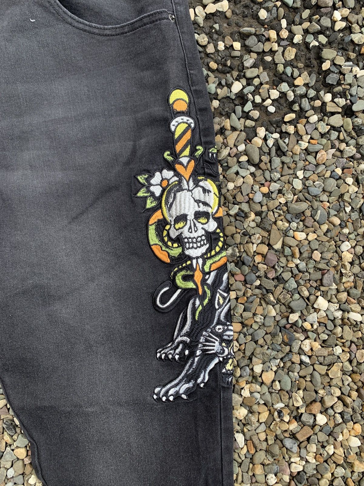 Ed Hardy Ed Hardy Dagger Skull Embroidered Patch Slim Taper Jeans Size US 40 / EU 56 - 3 Thumbnail