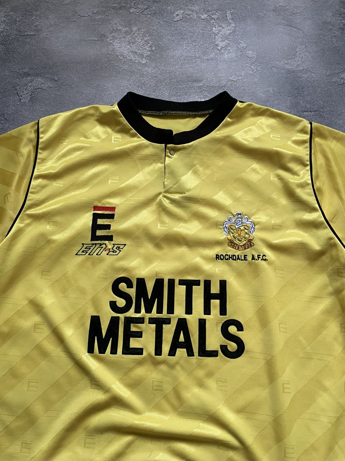 Nike 1991/1992 Rochdale A.F.C. EN-s Away Kit Soccer Jersey Y2K Size US M / EU 48-50 / 2 - 6 Thumbnail