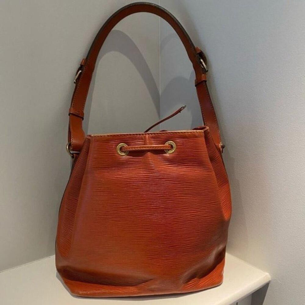 Louis Vuitton Vintage ‘Noe’ Epi Leather Bucket Bag