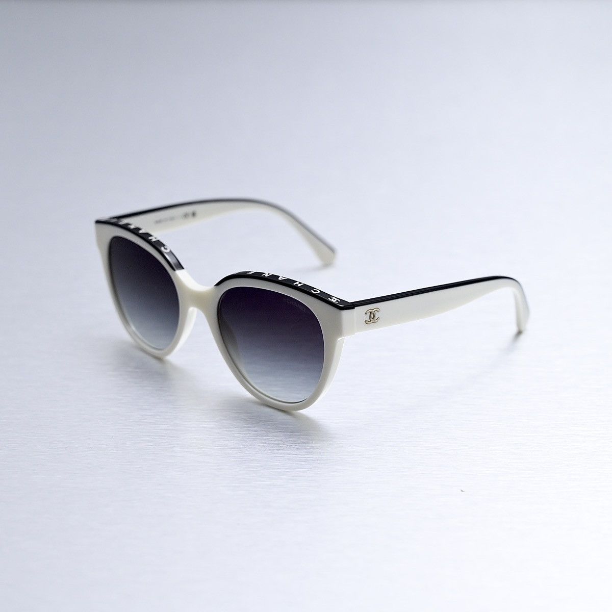Chanel CHANEL 0CH5414 1763S6 SUNGLASSES Size ONE SIZE - 1 Thumbnail