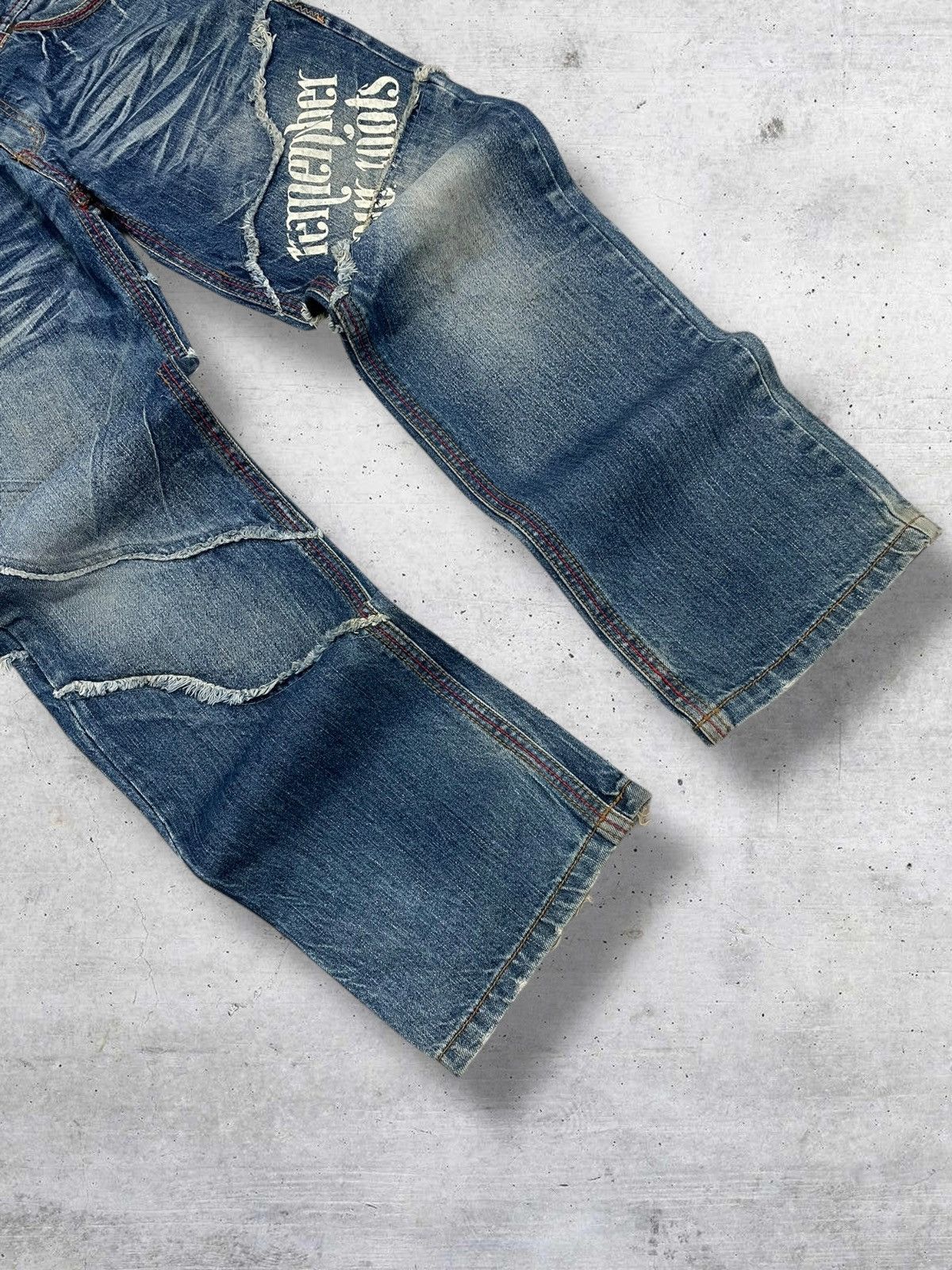 Beauty Beast VINTAGE DISTRESSED STYLE ‘REMEMBER OUR ROOTS’ POEM 90S DENIM Size US 32 / EU 48 - 2 Thumbnail