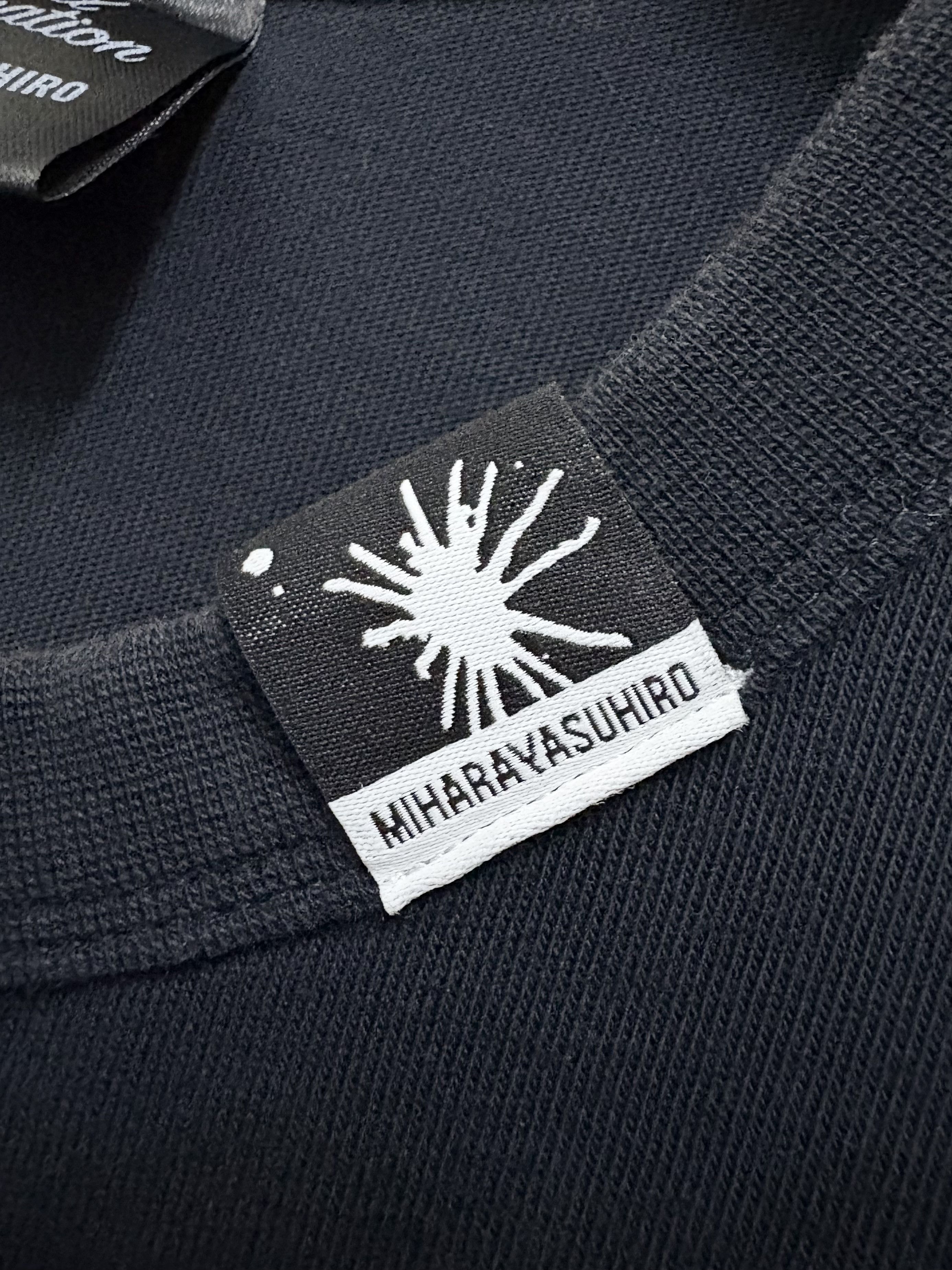 GU × Maison MIHARA YASUHIRO 2000's GU x Maison Miharayasuhiro - Communication T-Shirt Size US M / EU 48-50 / 2 - 7 Thumbnail