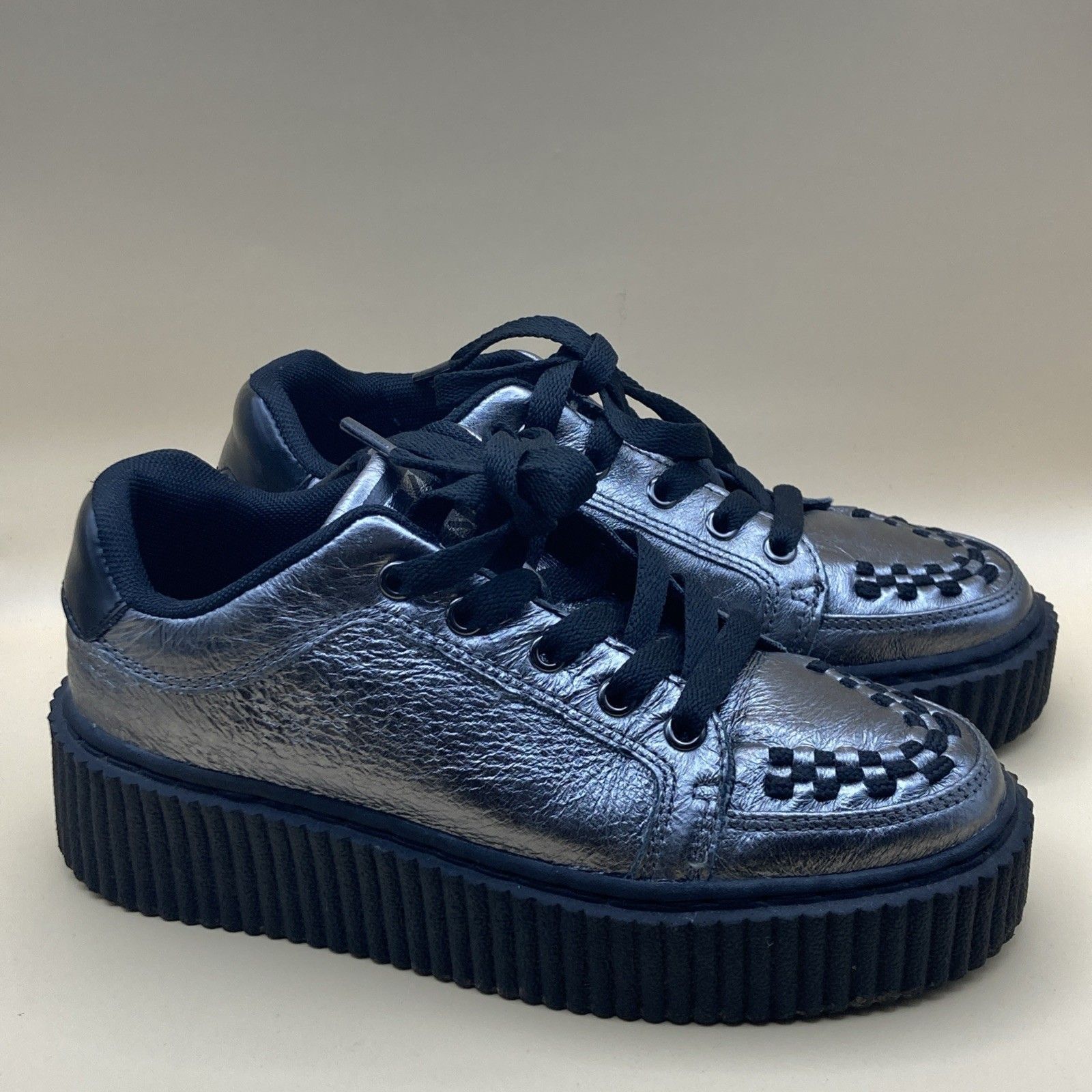 T.U.K. Footwear T.U.K Graphite Casbah Creeper Platform Goth Shoes szW5 M3 US Size US 5 / IT 35 - 2 Thumbnail