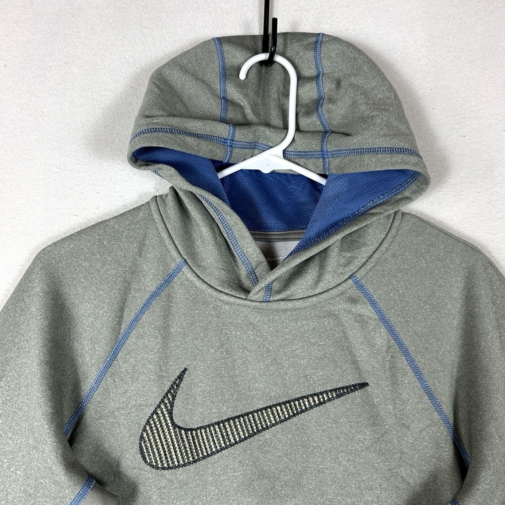 Nike Nike Therma Hoodie Women’s Medium Gray Pullover Sweatshirt Athletic Top Size M / US 6-8 / IT 42-44 - 2 Thumbnail