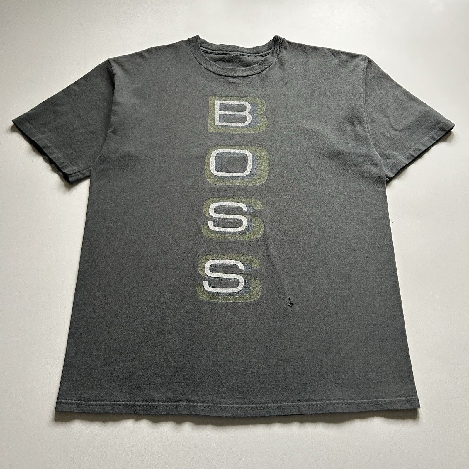 Vintage Vintage 90s Boss T Shirt XXL Black Faded Spell Out Graphic Size US XXL / EU 58 / 5 - 1 Thumbnail