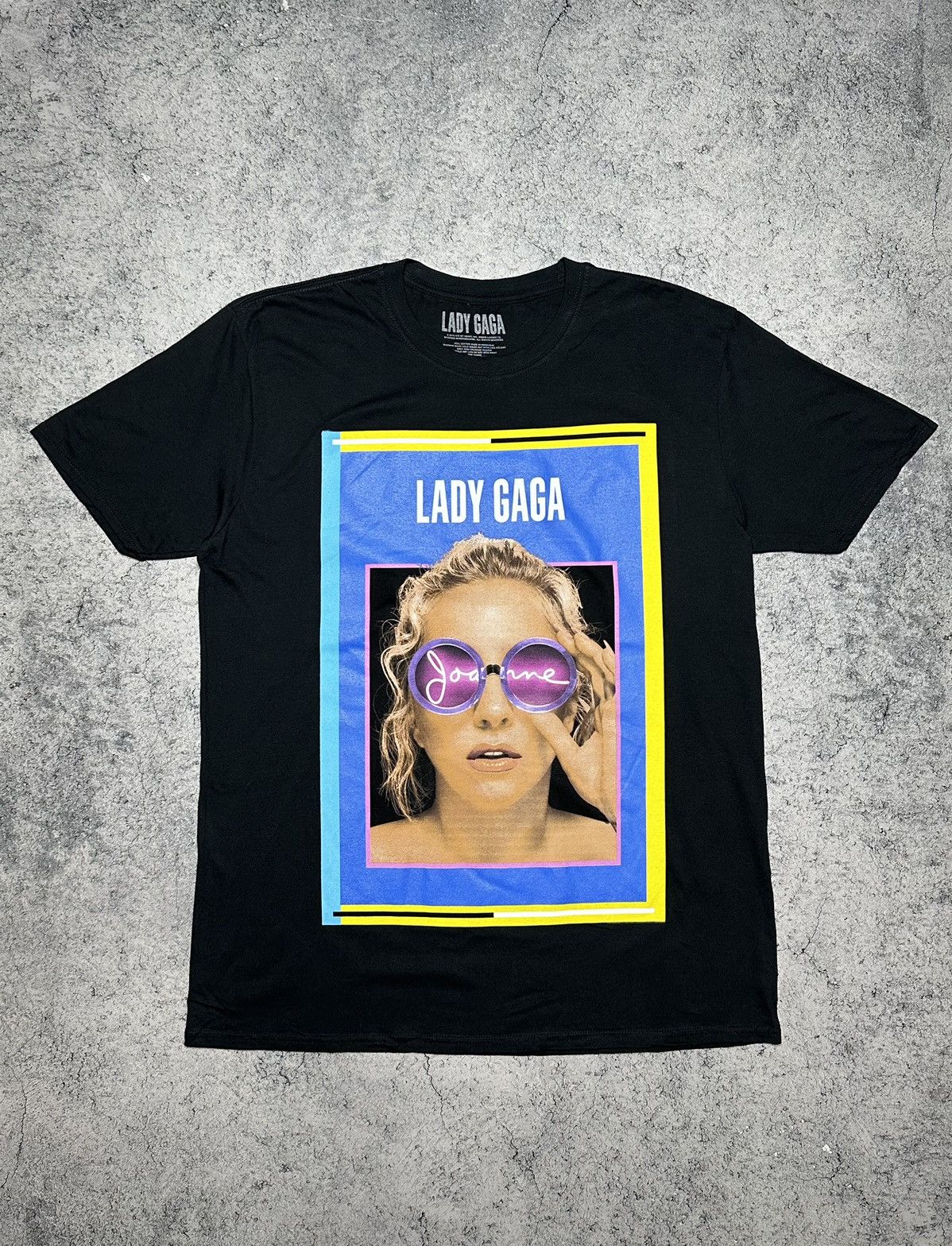 Band Tees Lady Gaga Joanne 2017 World Tour Photo T-Shirt Size US XL / EU 56 / 4 - 1 Thumbnail