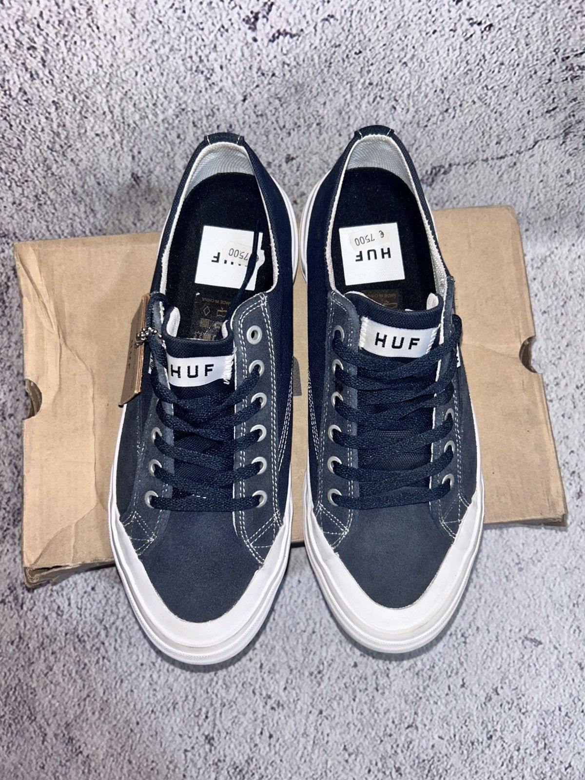 Huf HUF Classic Lo Ess Shoes Skate Sneakers Suede Size US 8 / EU 41 - 5 Thumbnail