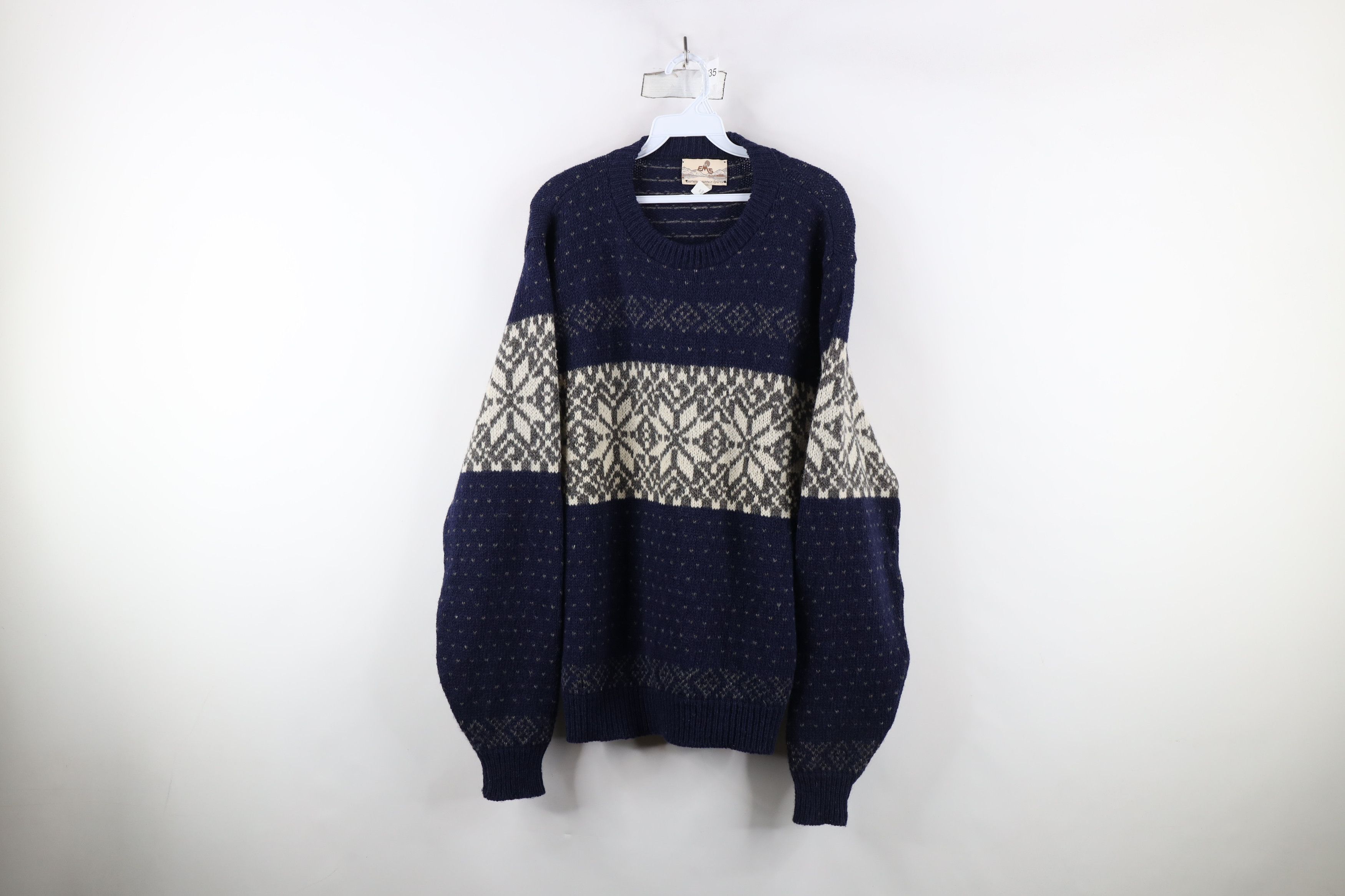 Vintage Vintage 90s Streetwear Knit Snowflake Fair Isle Sweater USA Size US L / EU 52-54 / 3 - 1 Thumbnail