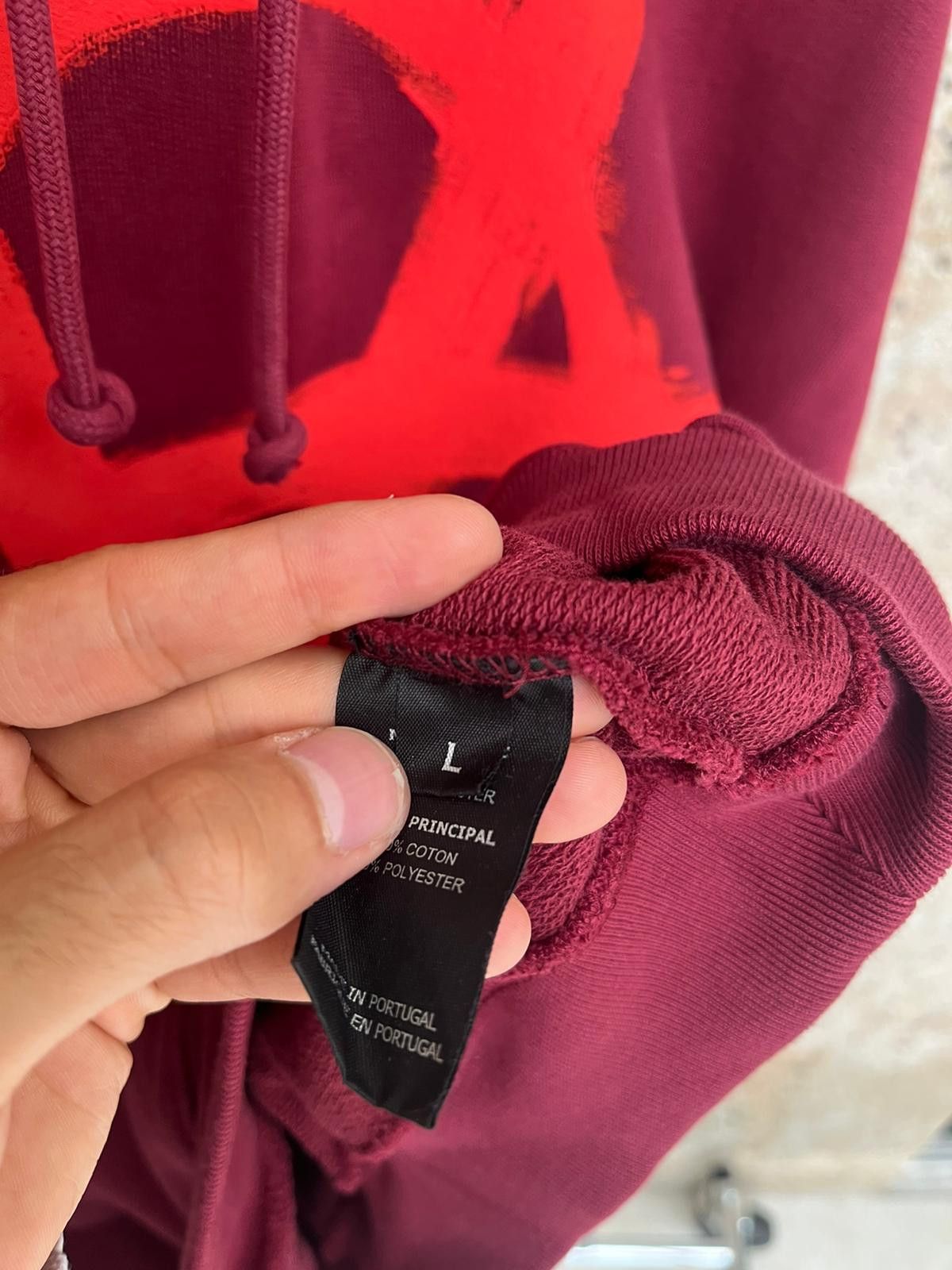 Vetements Anarchy Gothic Logo Hoodie in Bordeaux Size US L / EU 52-54 / 3 - 14 Thumbnail