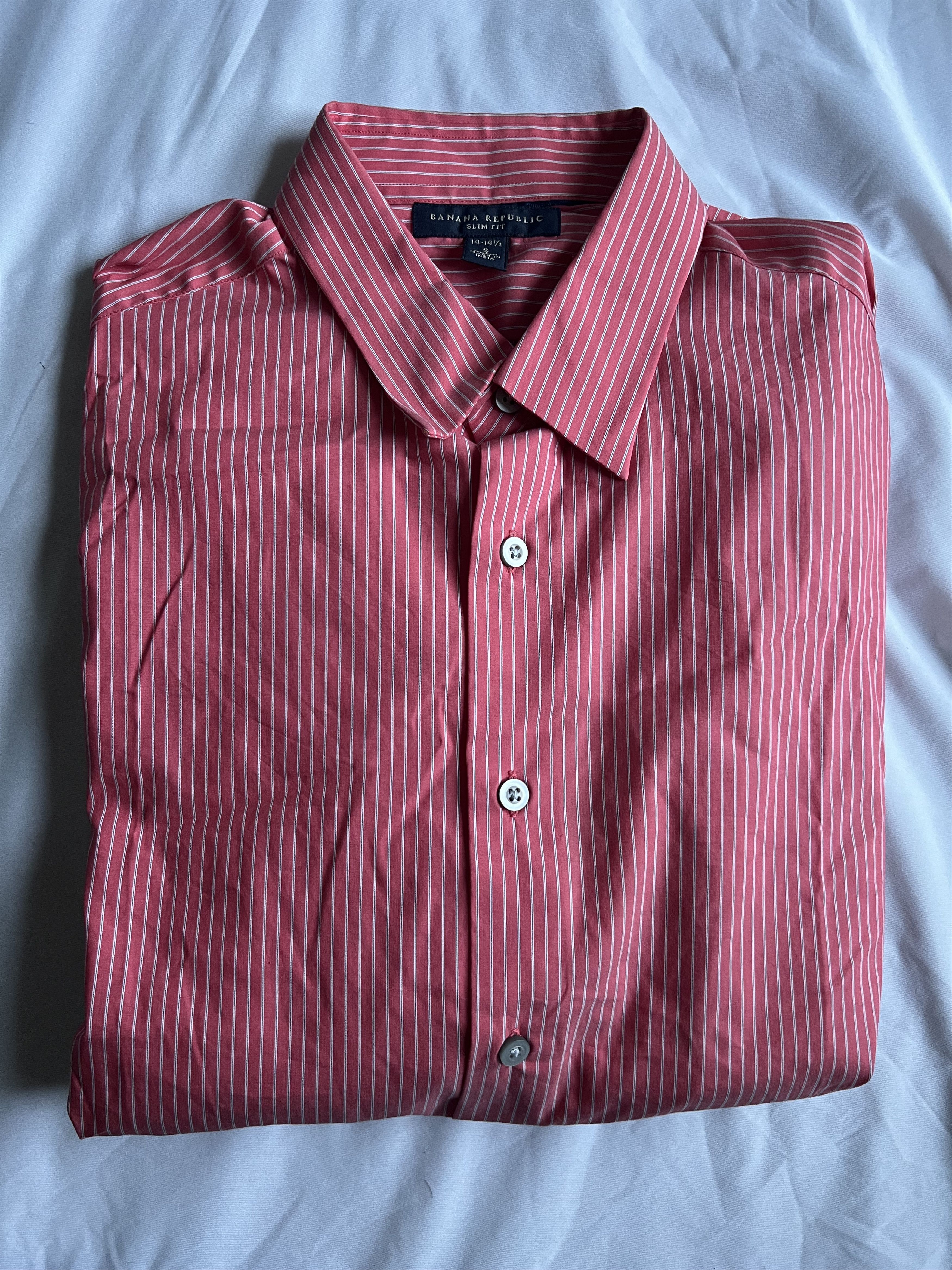 Banana Republic Banana Republic button up shirt slim fit small $89.50 Size US S / EU 44-46 / 1 - 3 Thumbnail