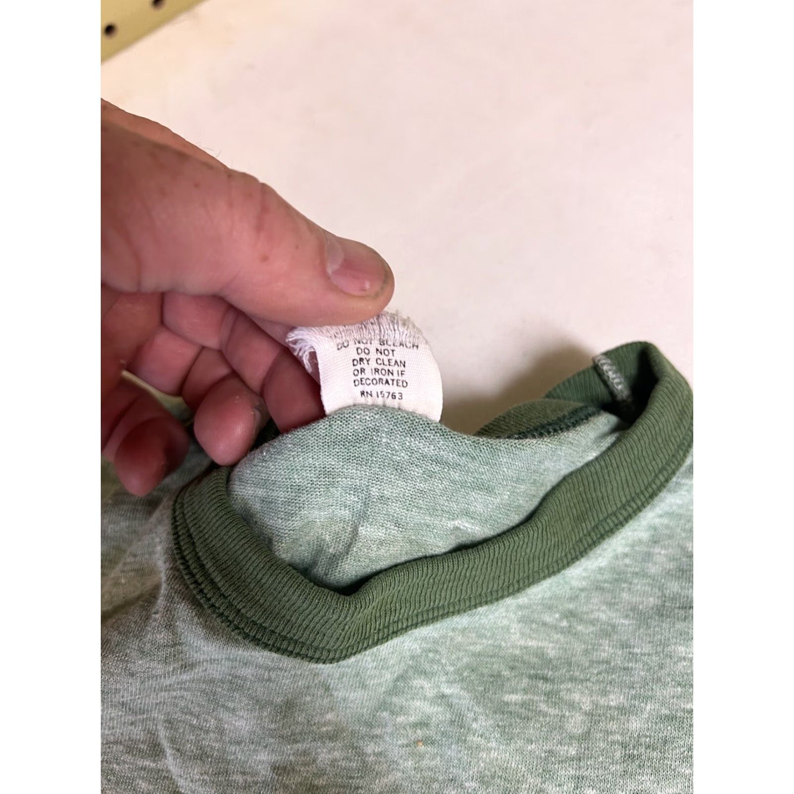 Hanes VINTAGE Hanes T-Shirt Green Small S Men Crew Neck Short Sleeve Gun Classic Vermont State Handgunner’s Association Green T-Shirt As Is Static? Size US S / EU 44-46 / 1 - 6 Thumbnail