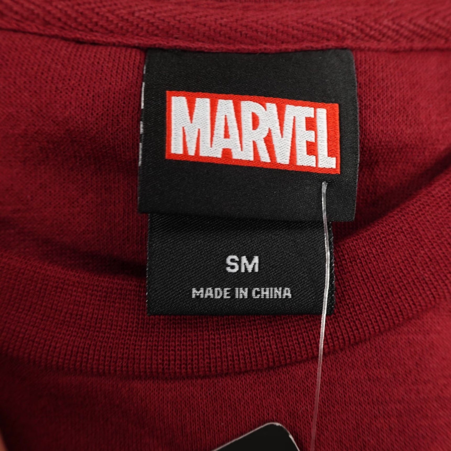 Vintage Marvel Sweatshirt Mens Medium Red The Avengers Group Shot Crewneck Sweater NEW Size US M / EU 48-50 / 2 - 7 Thumbnail