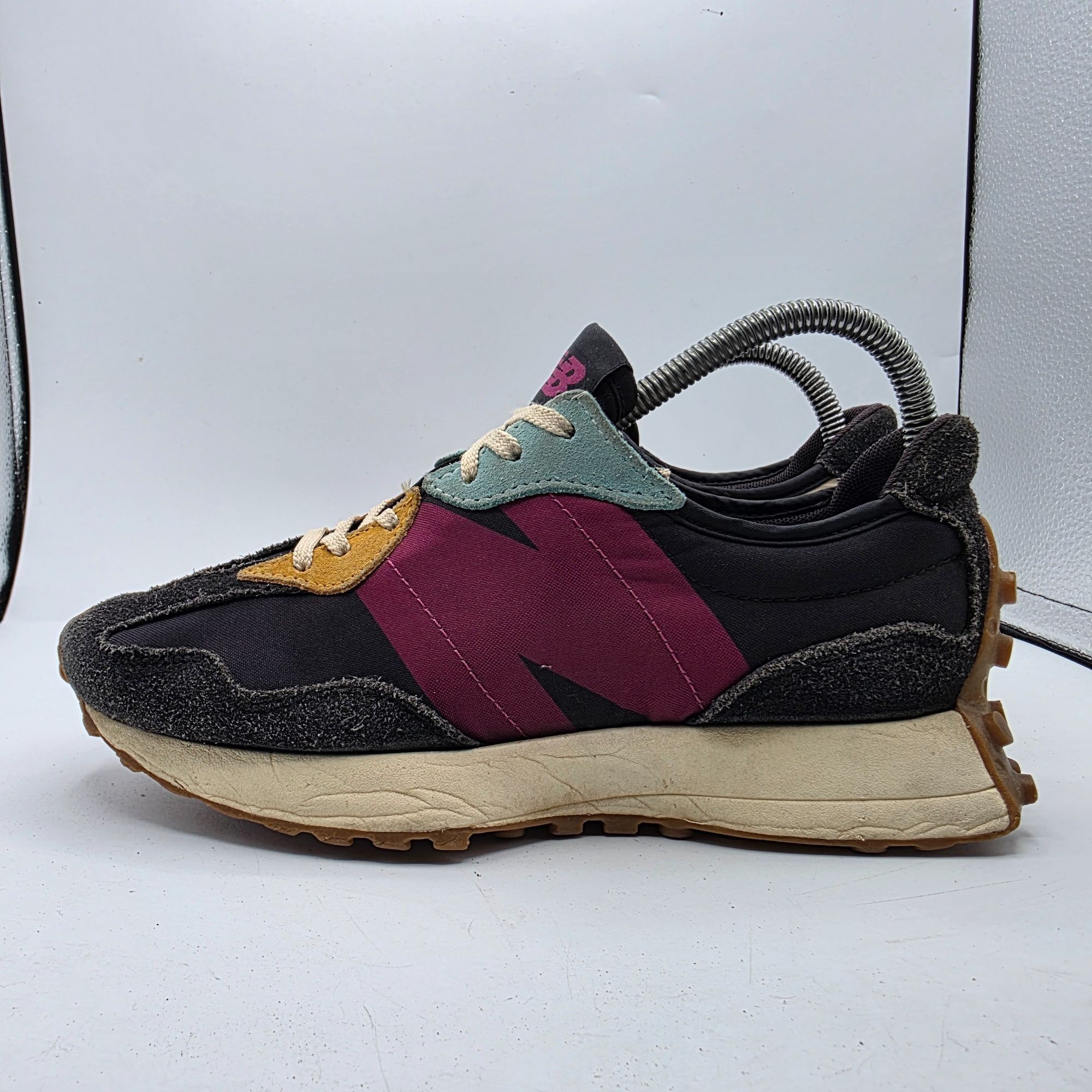 New Balance New Balance 327 Women Size 7.5 Black Orchid Pink Sneakers Re Size US 7.5 / IT 37.5 - 13 Thumbnail