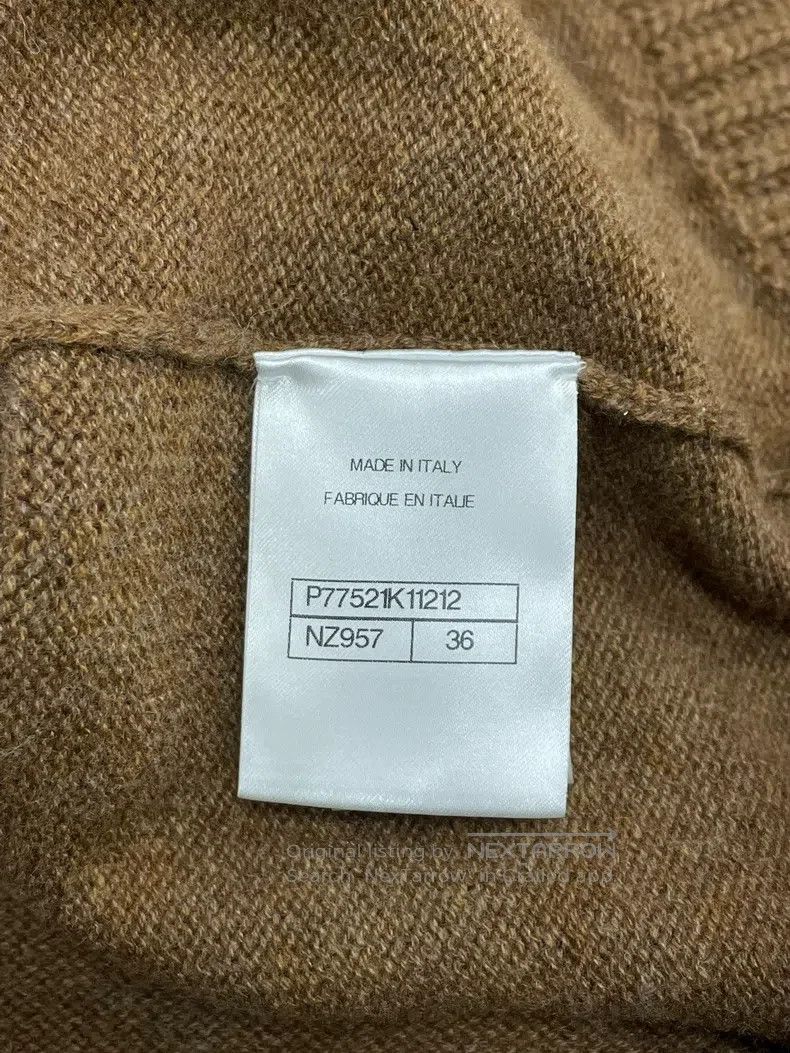 Chanel Chanel 24A brown V-neck floral diamond buckle knitted vest Size XS / US 0-2 / IT 36-38 - 6 Thumbnail